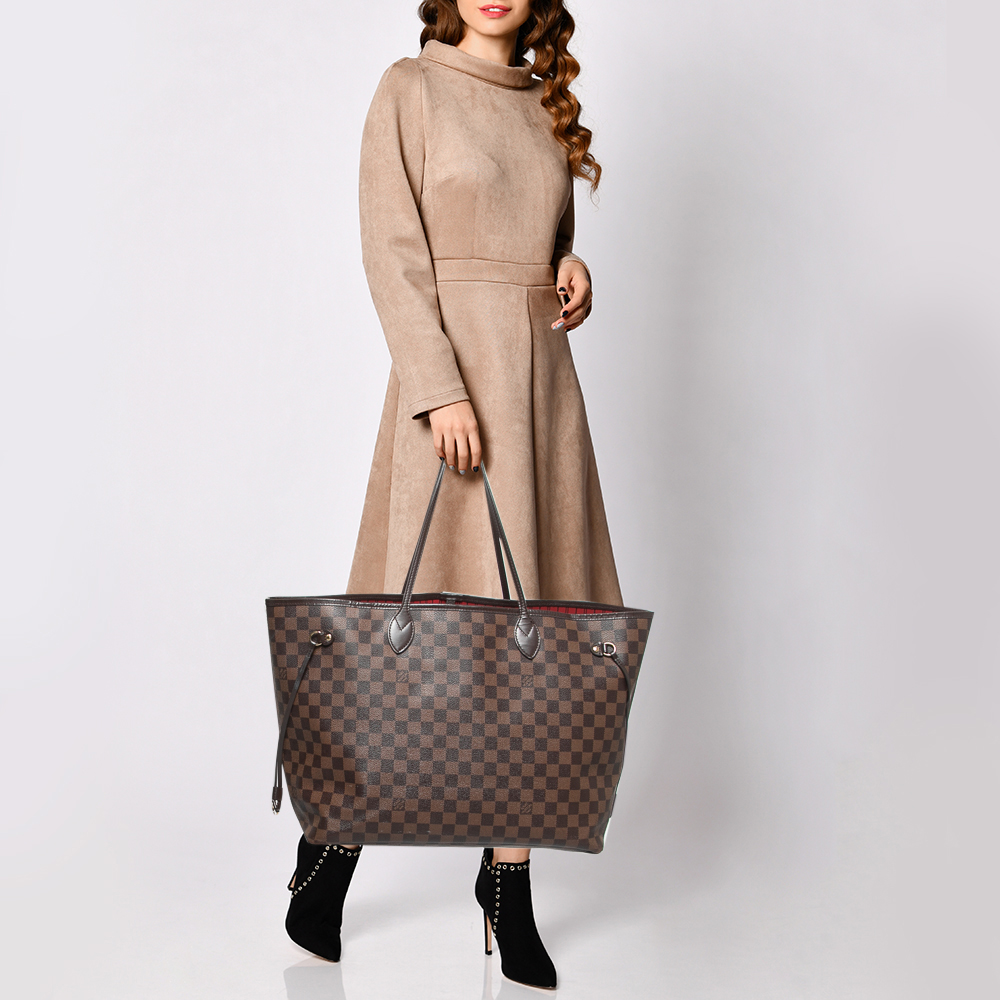 

Louis Vuitton Monogram Canvas Neverfull GM Bag, Brown