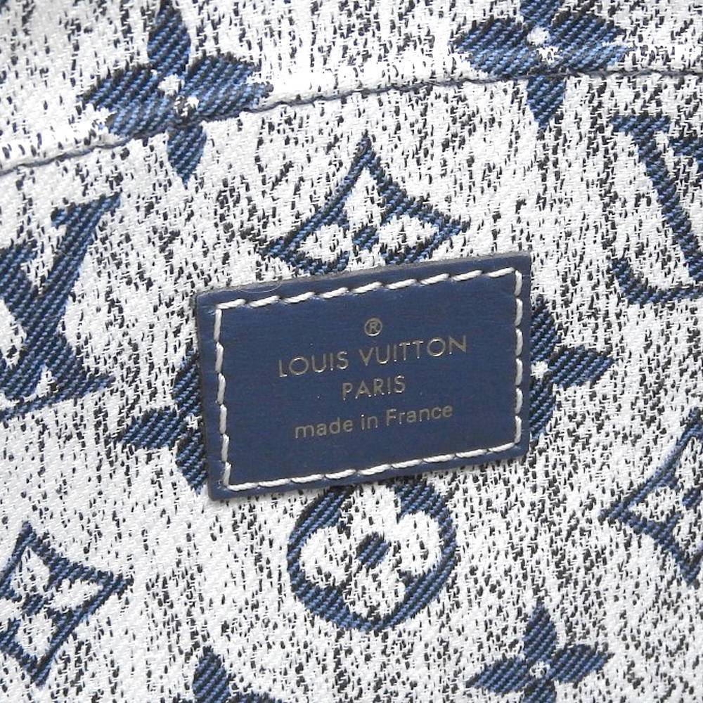 

Louis Vuitton Blue Monogram Denim Onthego MM Tote Bag