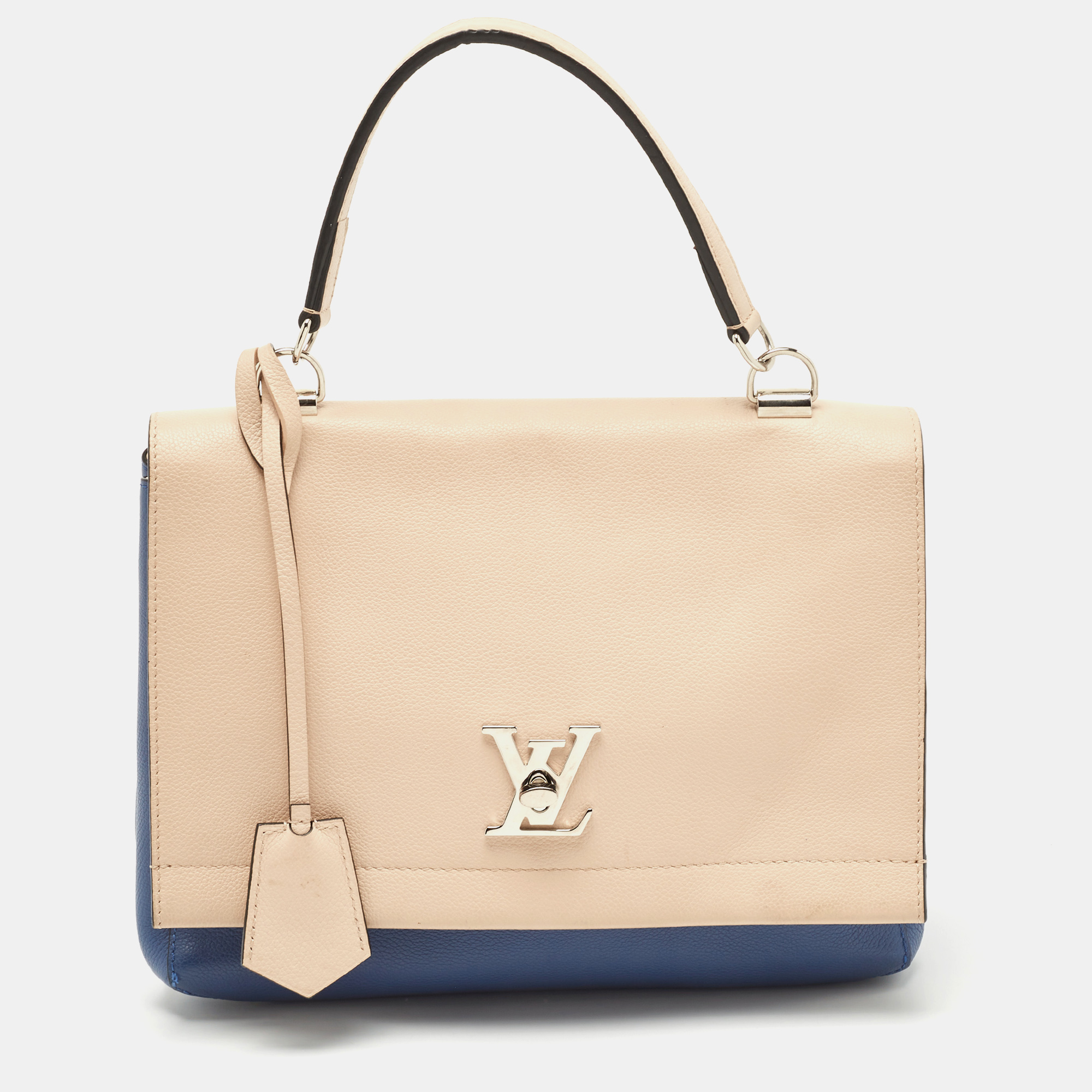 A Closer Look: Louis Vuitton Lockme II Bag