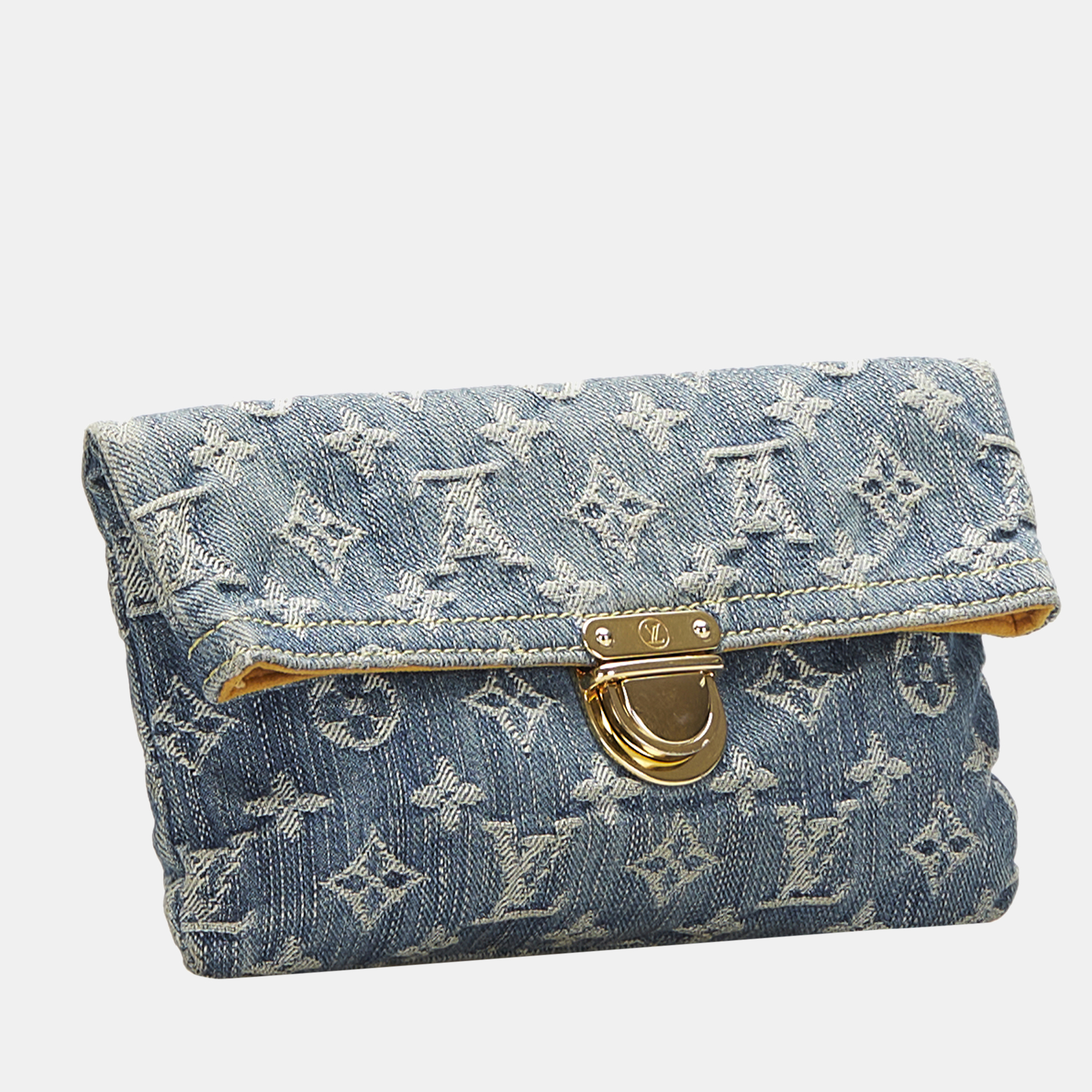 

Louis Vuitton Blue Monogram Denim Pochette Plate