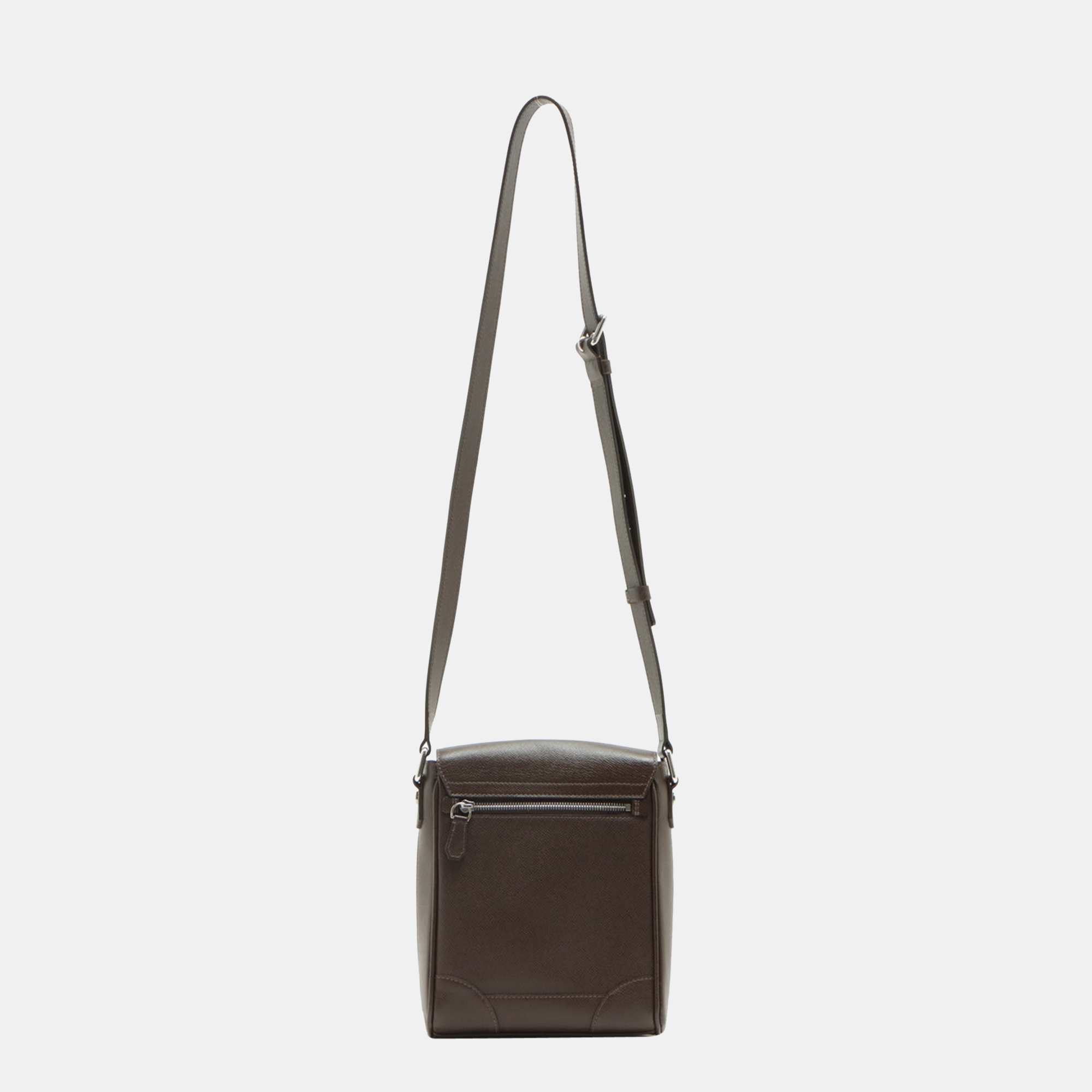 

Louis Vuitton Taiga Luka M31198 DU3017, Brown