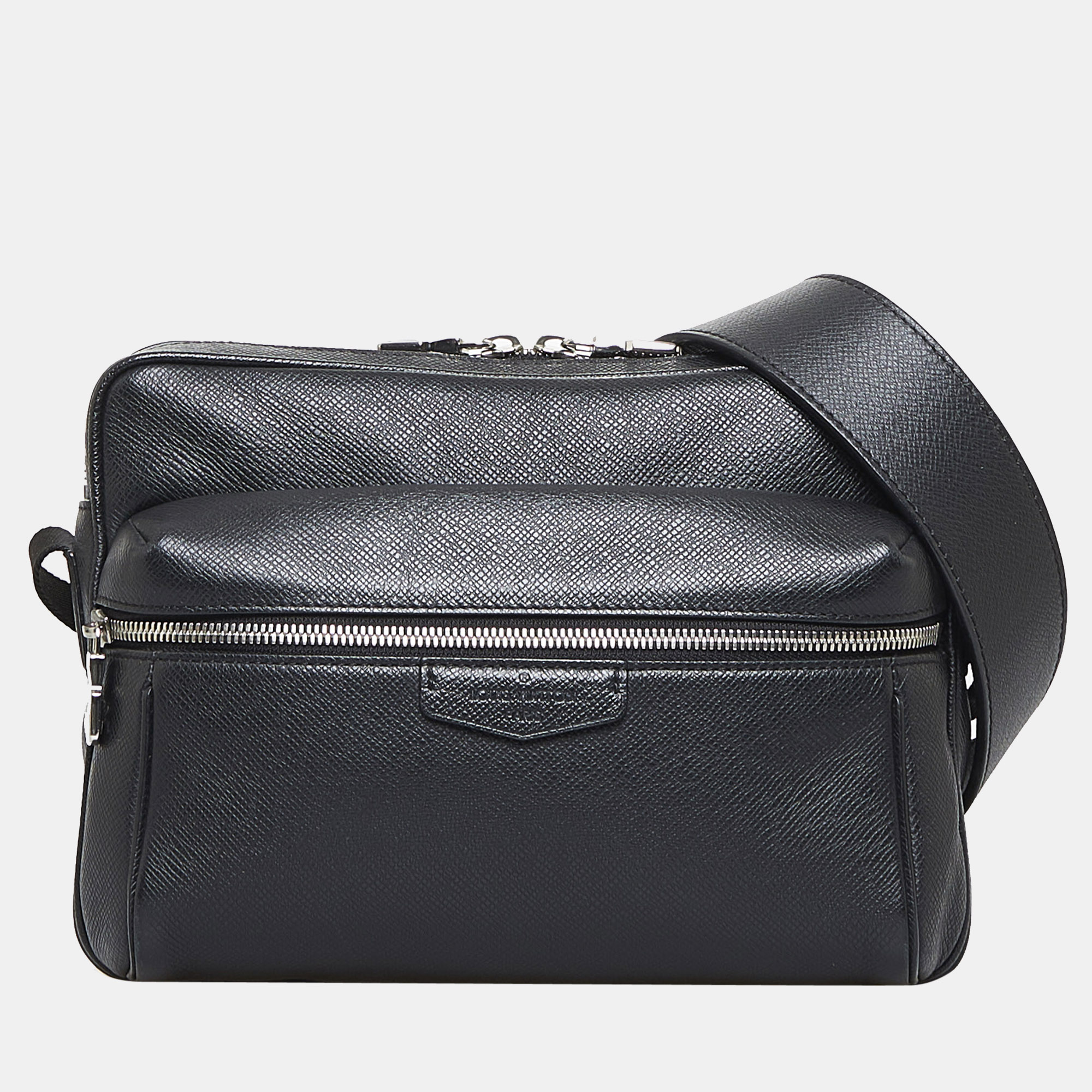 Christopher Messenger, Used & Preloved Louis Vuitton Crossbody Bag, LXR  USA, Black