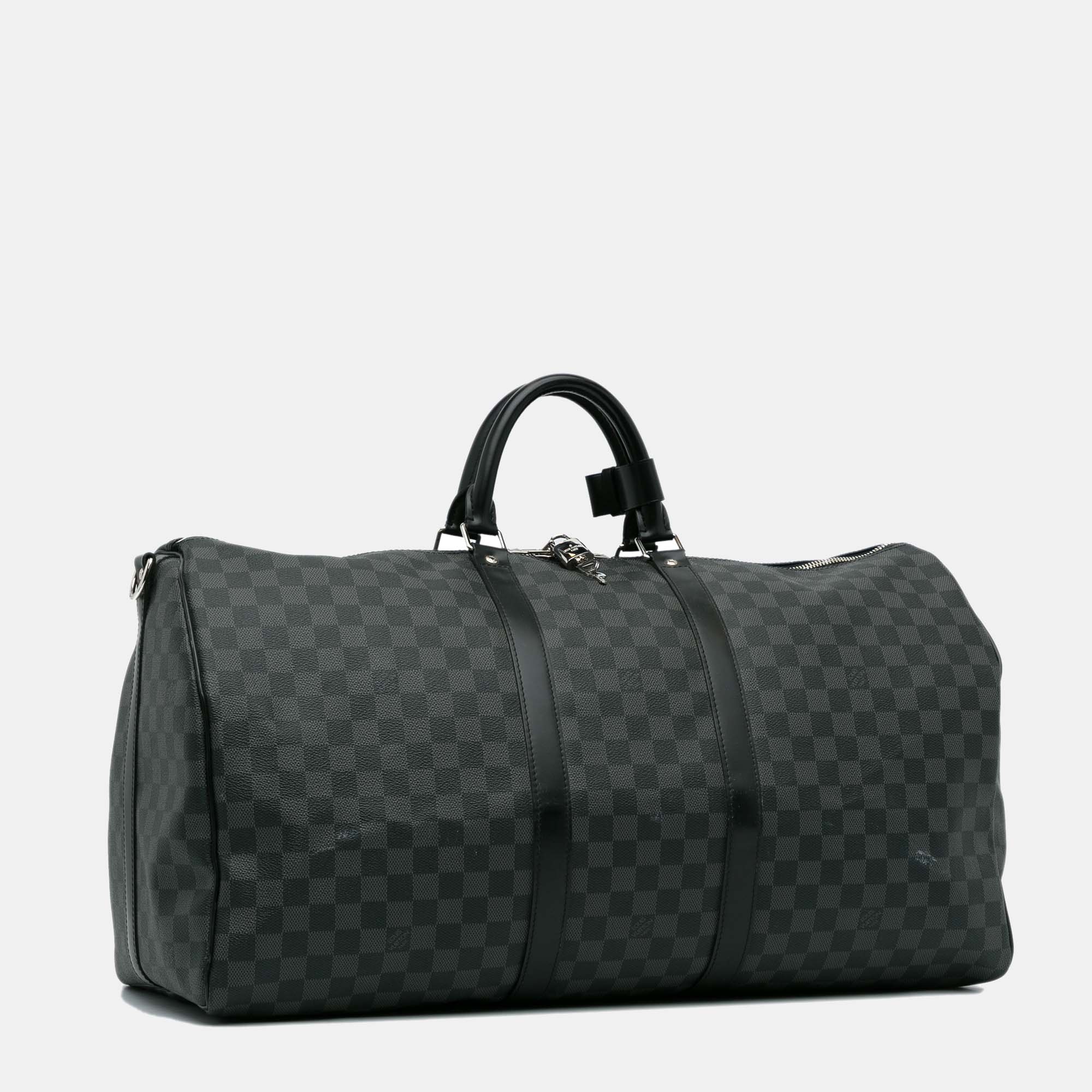 

Louis Vuitton Damier Graphite Keepall Bandouliere 55, Grey