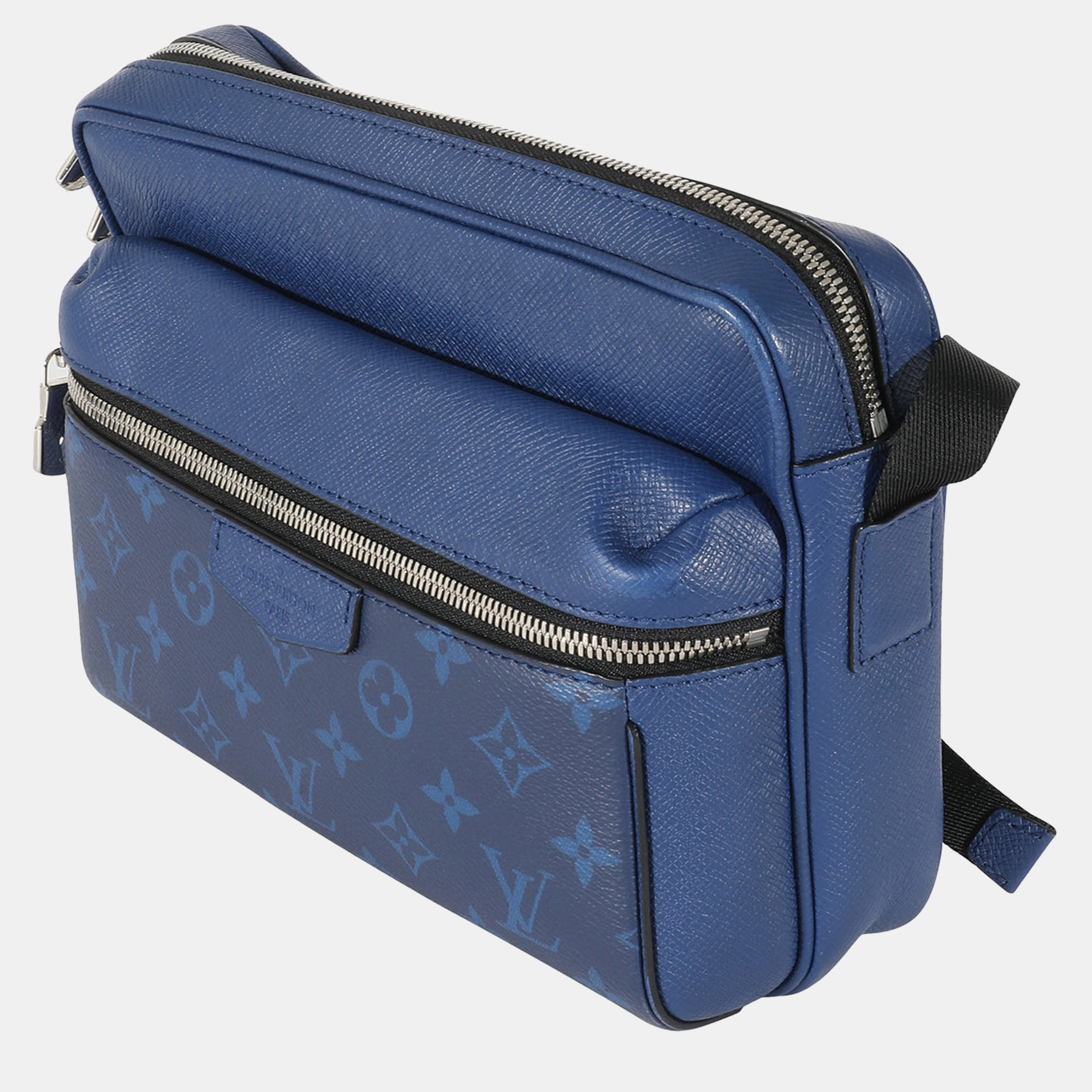 

Louis Vuitton Blue Monogram and Taiga Leather Outdoor Messenger Bag