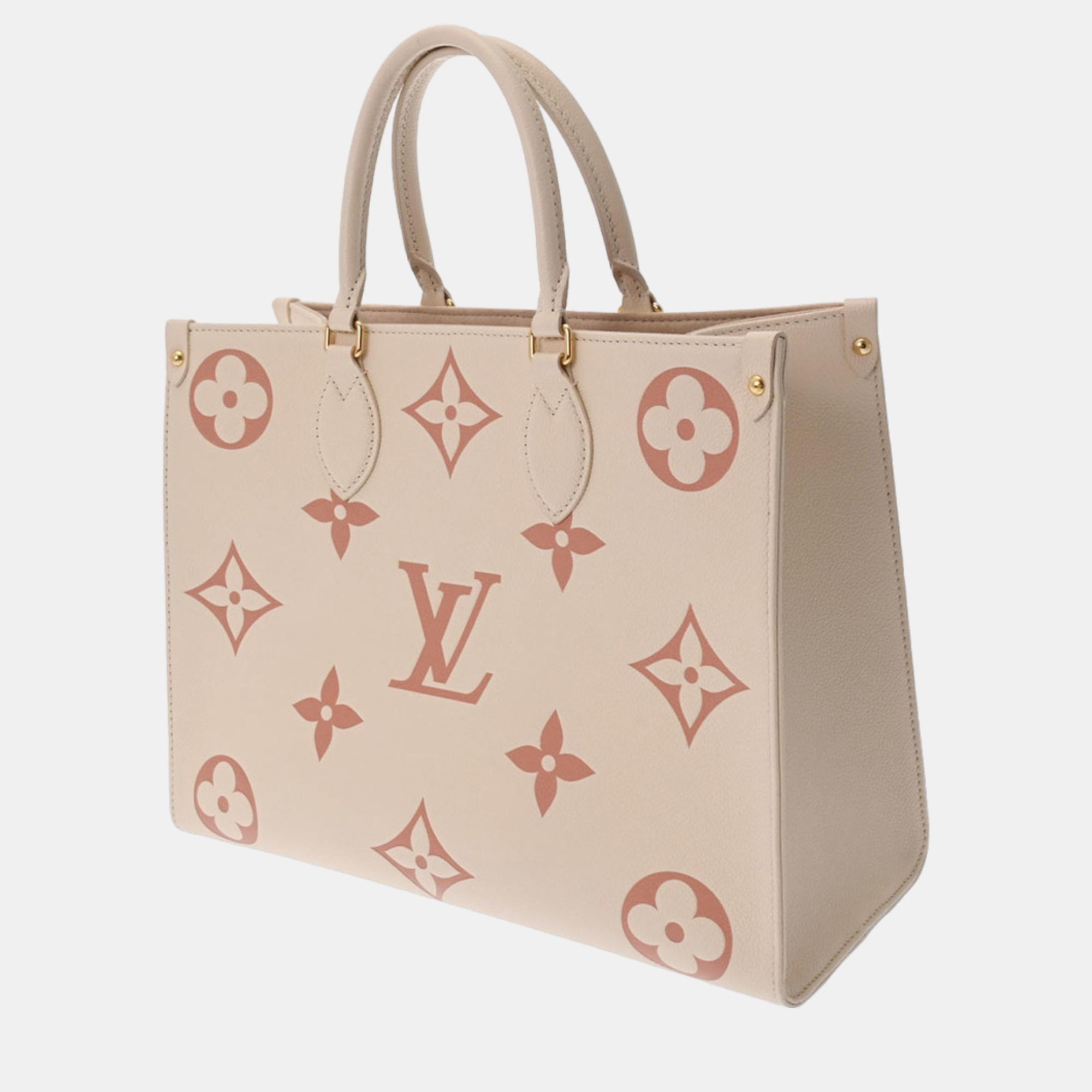 

Louis Vuitton Beige Empreinte Monogram Giant Leather OnTheGo MM Tote Bag