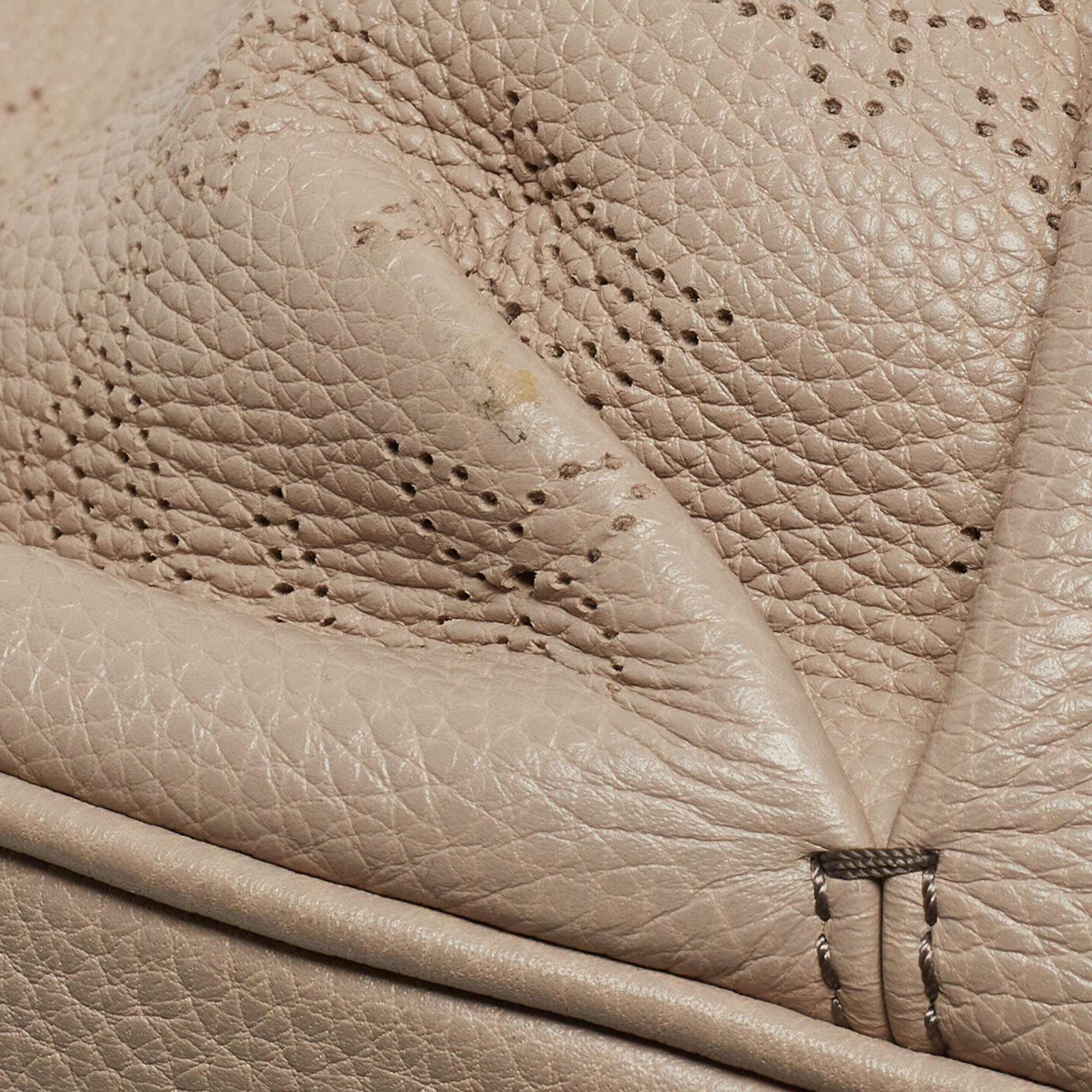 Louis Vuitton Sandy Monogram Mahina Leather Selene MM Bag - Yoogi's Closet