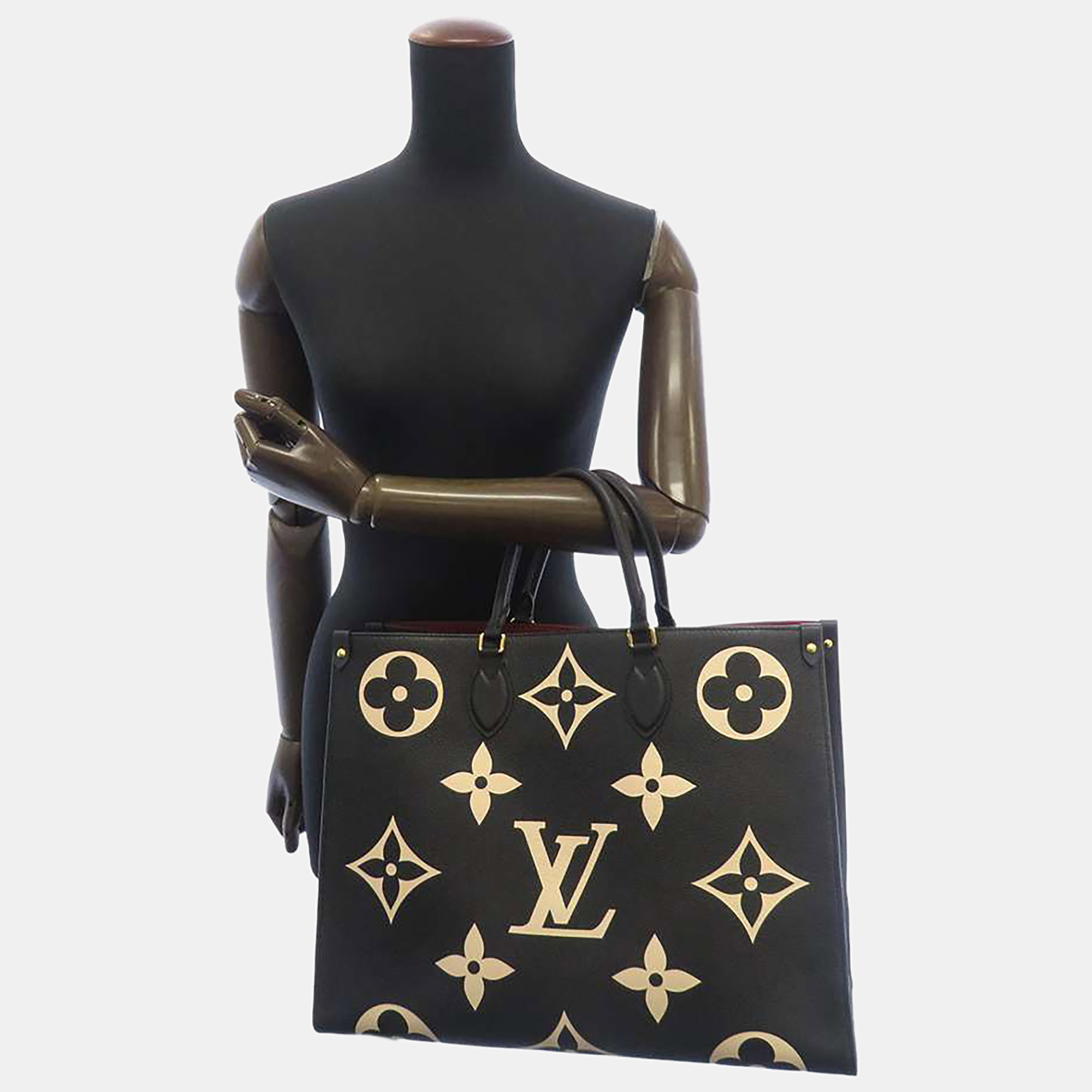 

Louis Vuitton Monogram Empreinte Leather Onthego GM Bag, Black