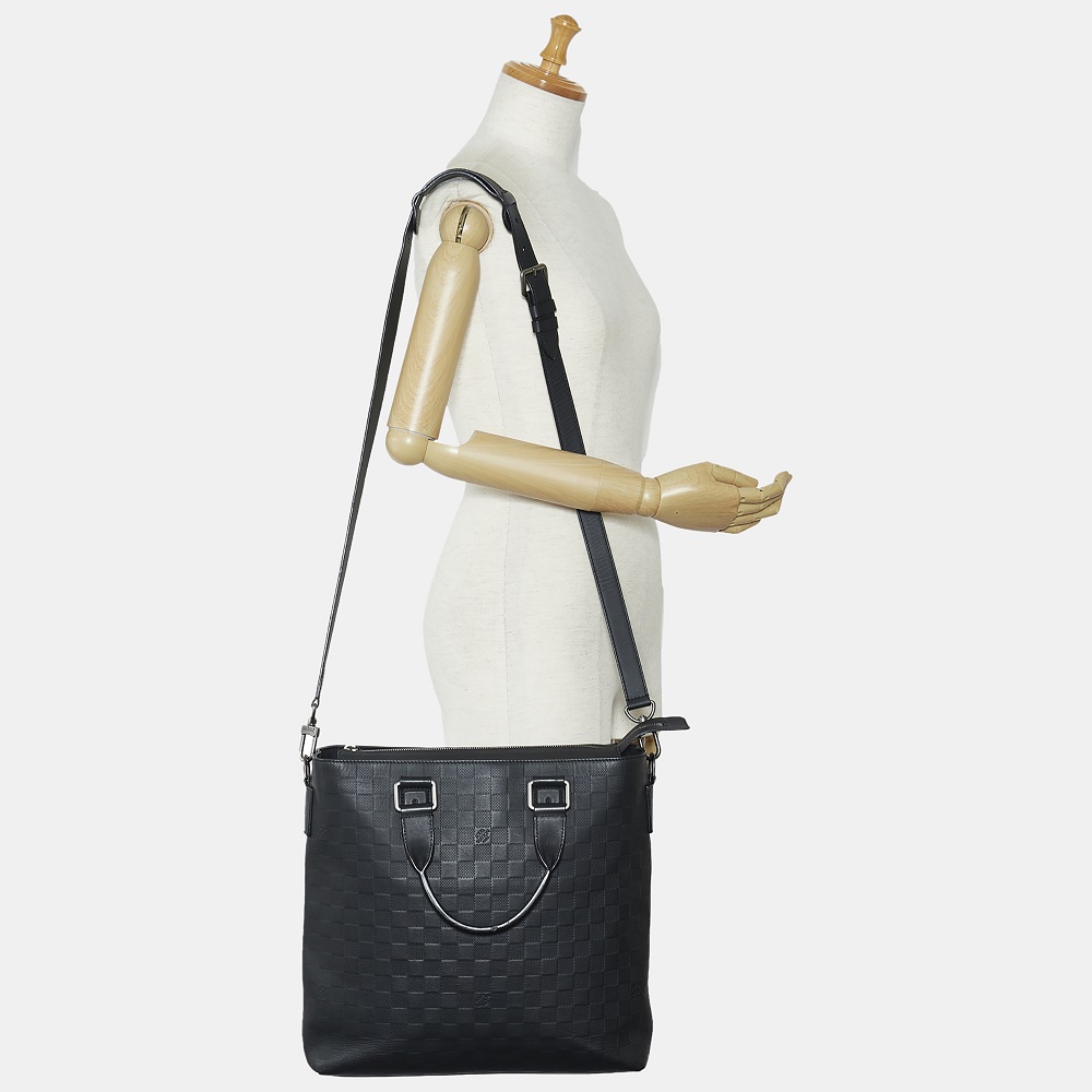 

Louis Vuitton Black Damier Infini Daily