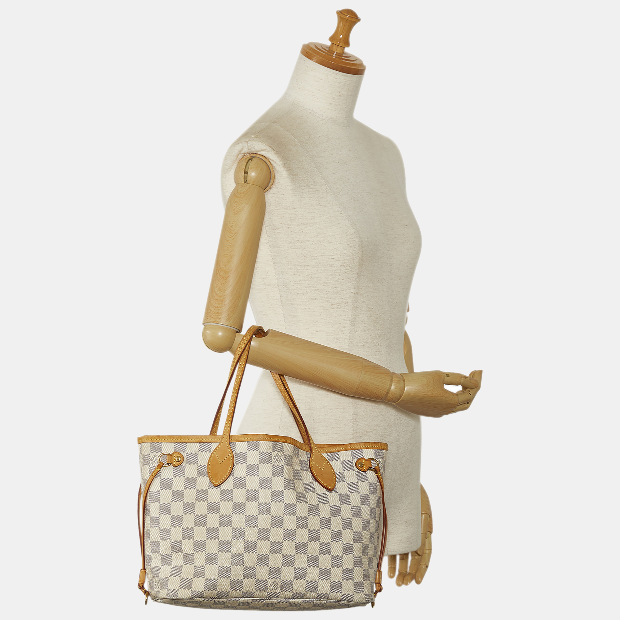 

Louis Vuitton Damier Azur Neverfull PM, White