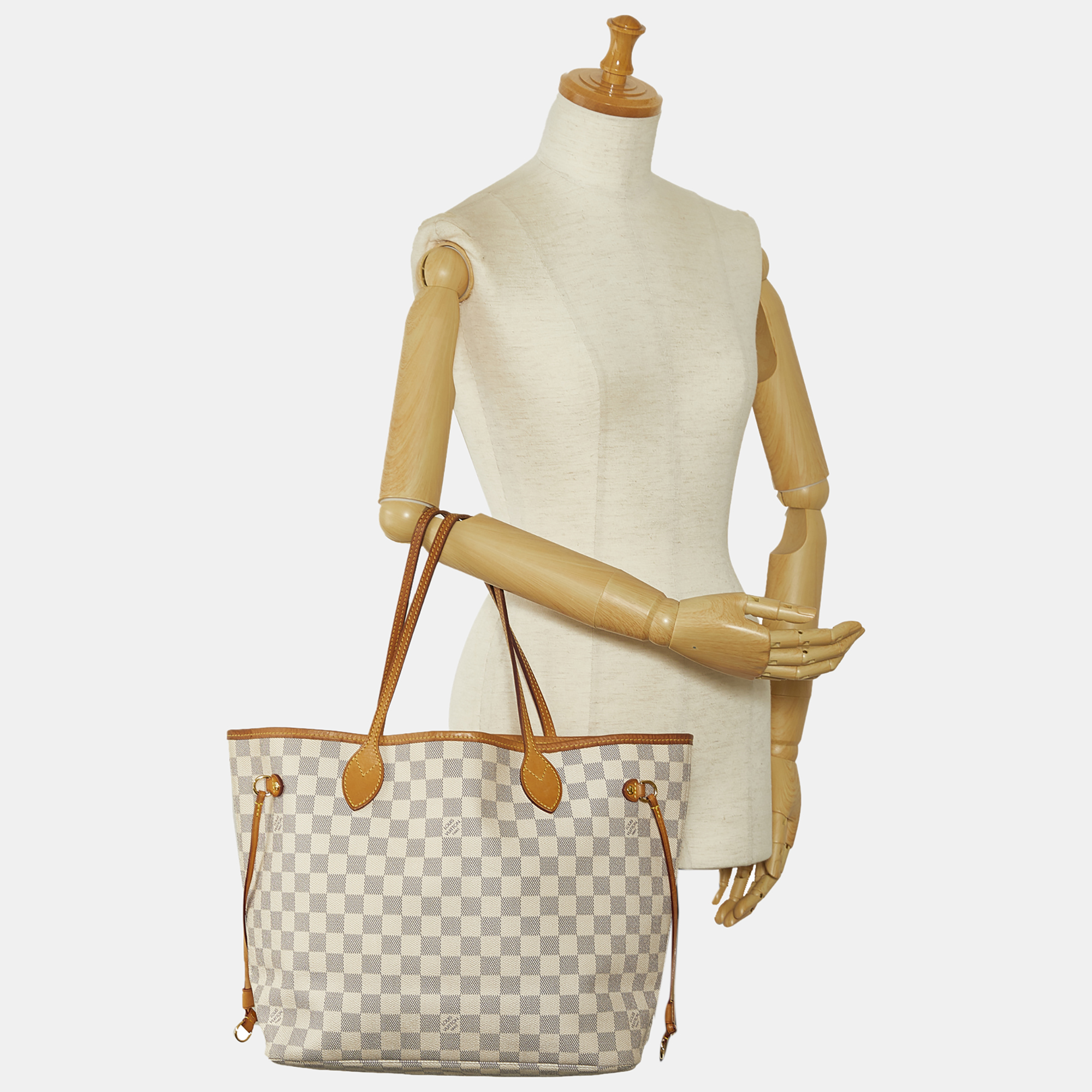 

Louis Vuitton White Damier Azur Neverfull MM