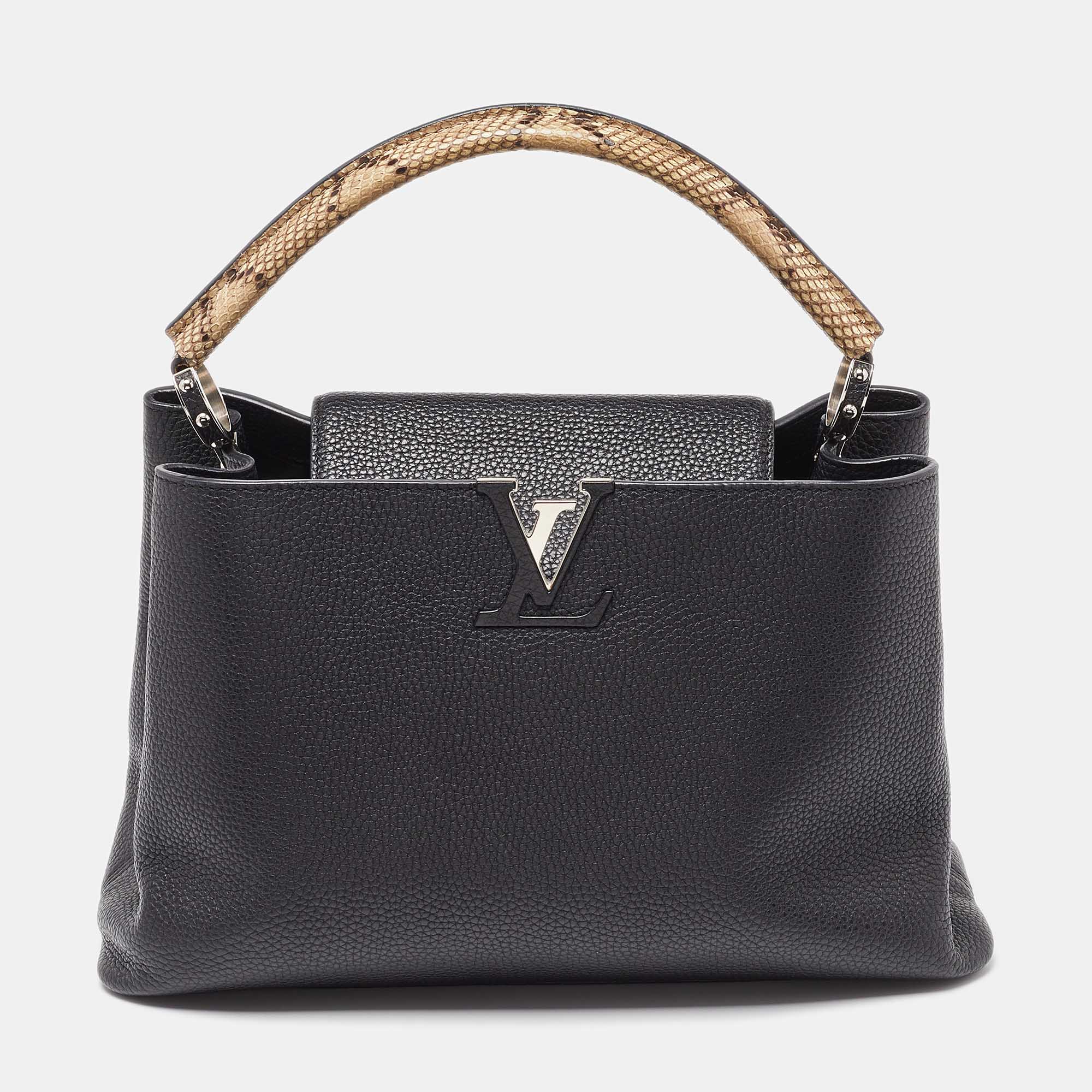 Pre-owned Louis Vuitton Black Leather Capucines Mm Bag