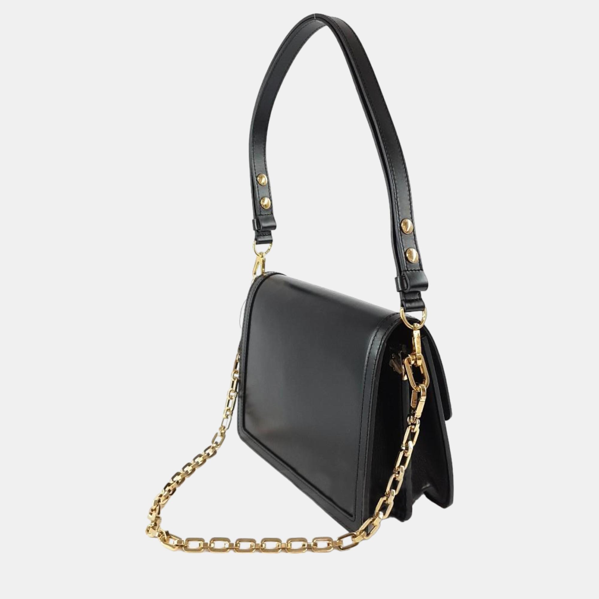 

Louis Vuitton Dauphine MM, Black