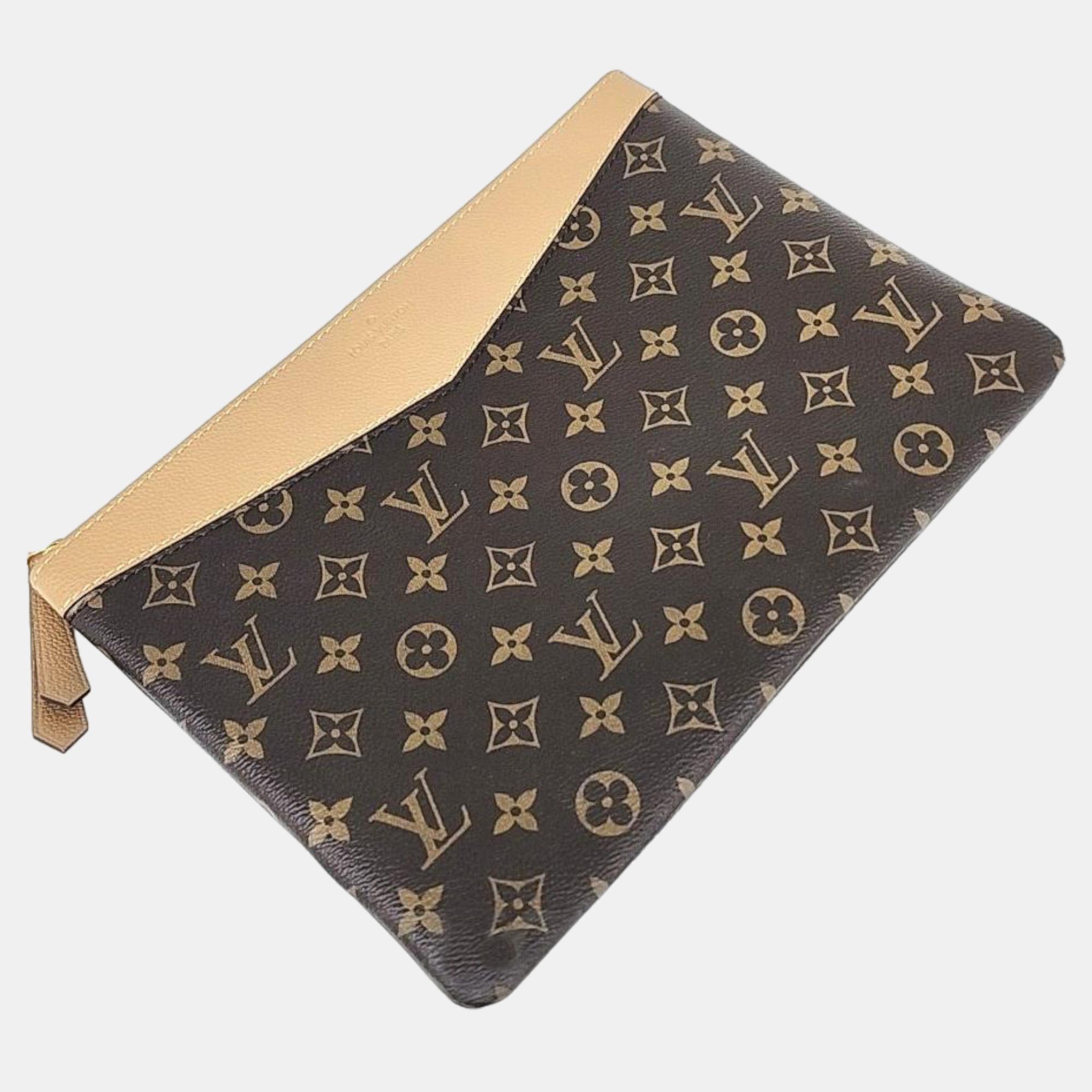 

Louis Vuitton Daily Clutch, Brown