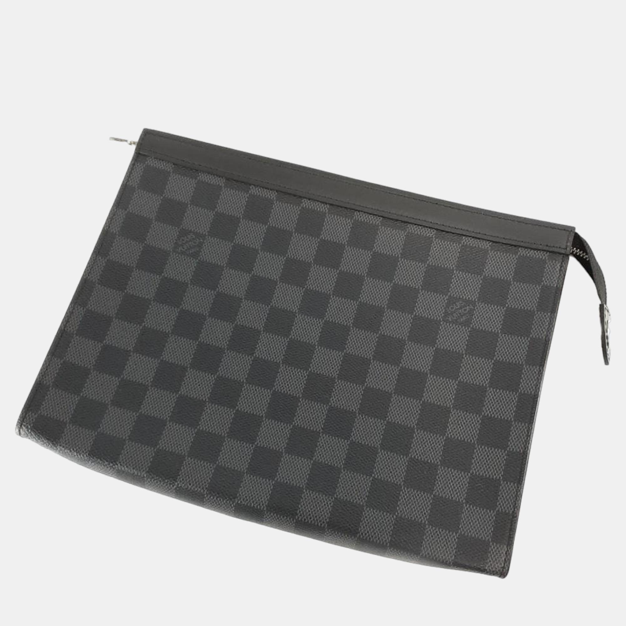 

Louis Vuitton Graphite Pochette Voyage MM, Black