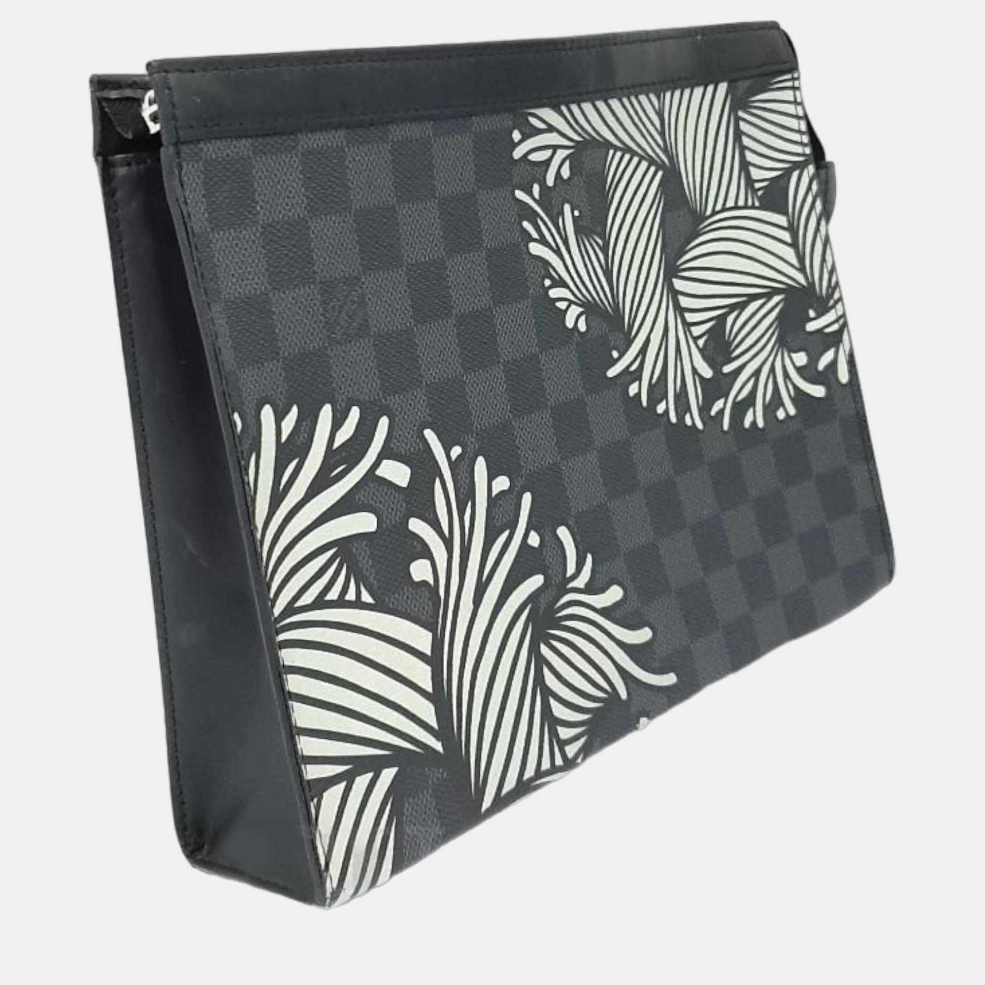 

Louis Vuitton Graphite Pochette Voyage MM, Black