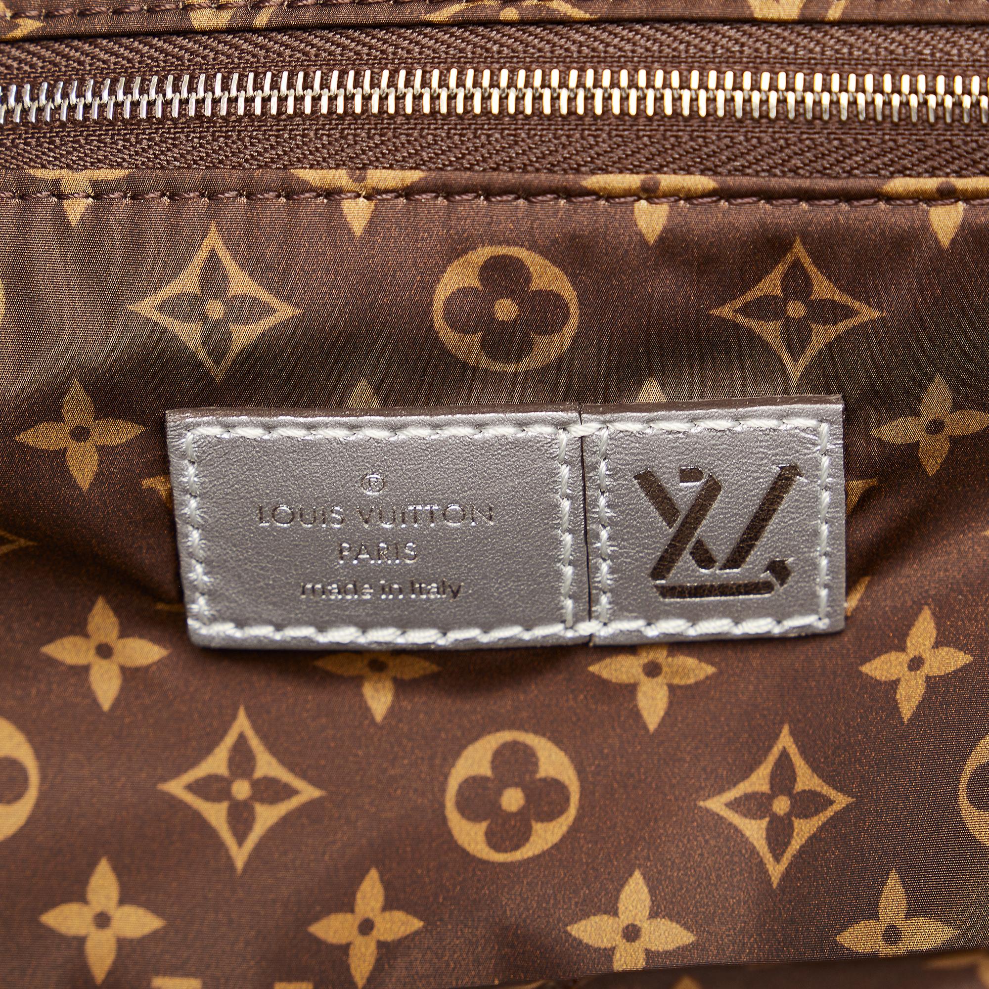 Louis Vuitton Silver Econyl Pillow Monogram Onthego GM Tote Bag Louis  Vuitton | The Luxury Closet