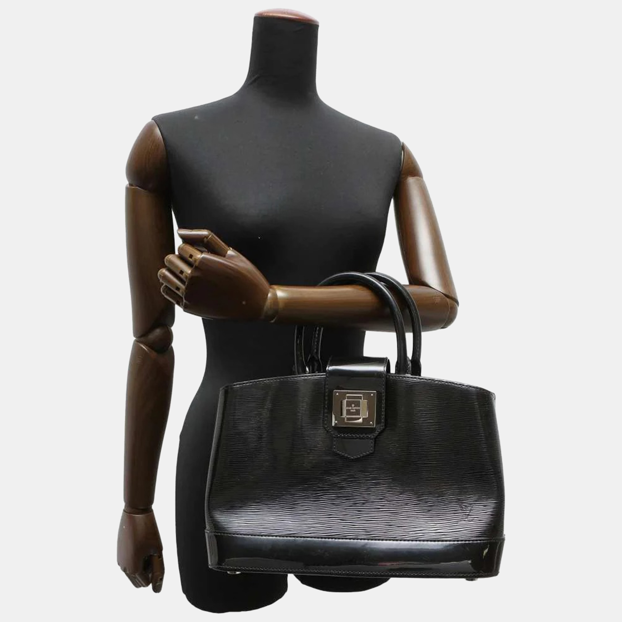 

Louis Vuitton Black Leather Mirabeau Bag