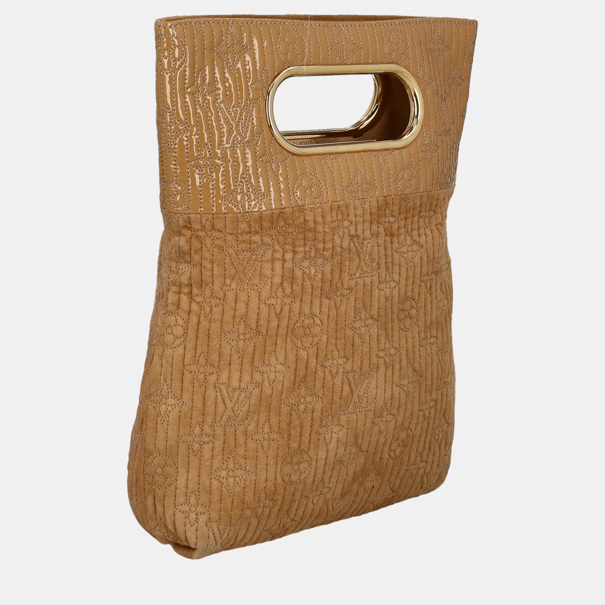 

Louis Vuitton Women's Leather Handbag - Beige