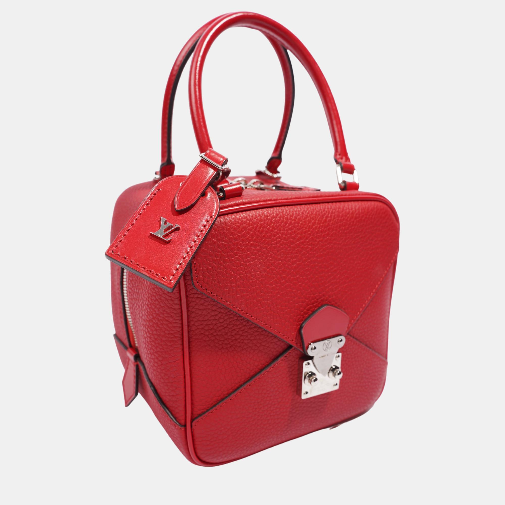 

Louis Vuitton Neo Square Red Leather
