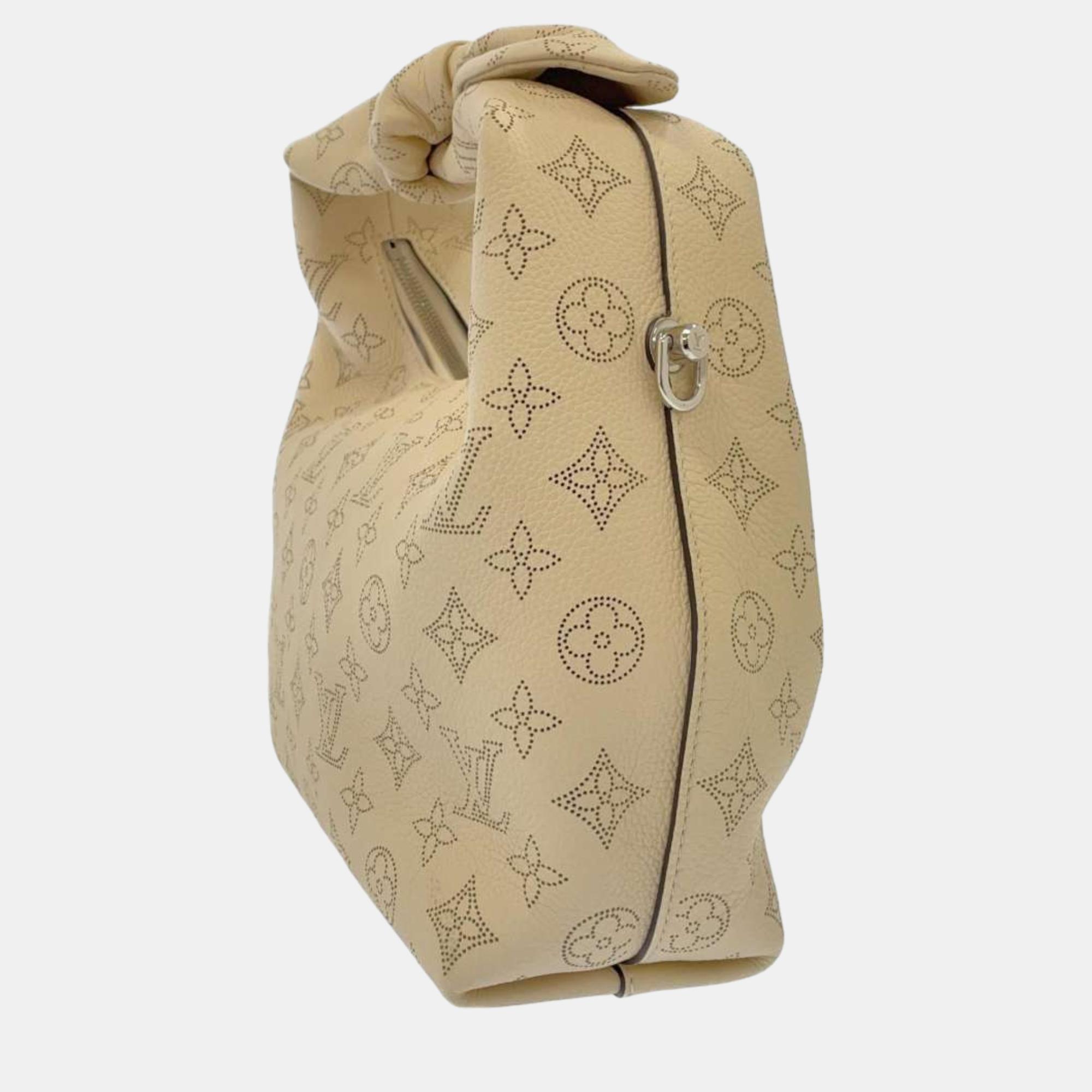 

Louis Vuitton Beige Monogram Mahina Leather Why Knot PM Shoulder Bag