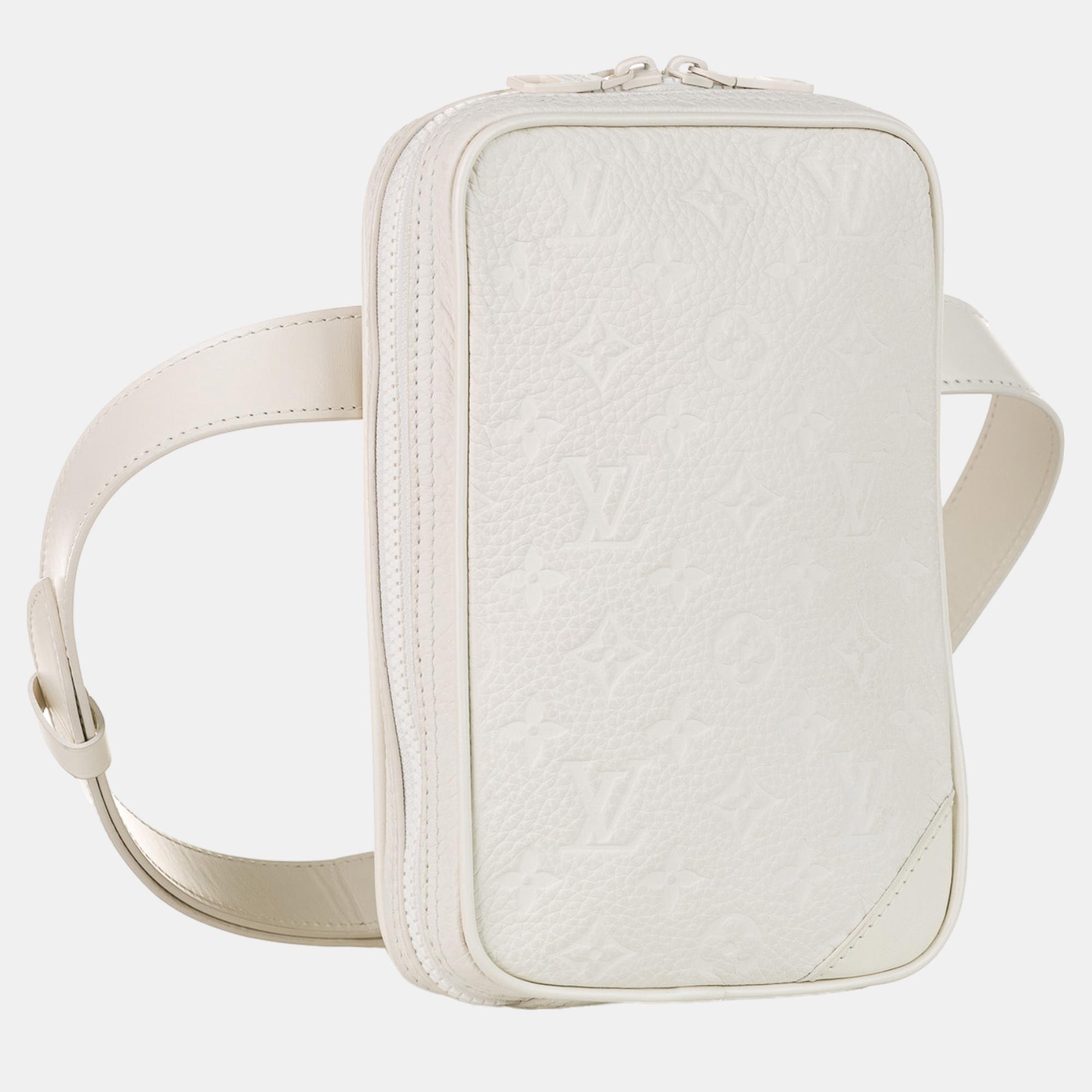 

Louis Vuitton White Monogram Taurillon Utility Side