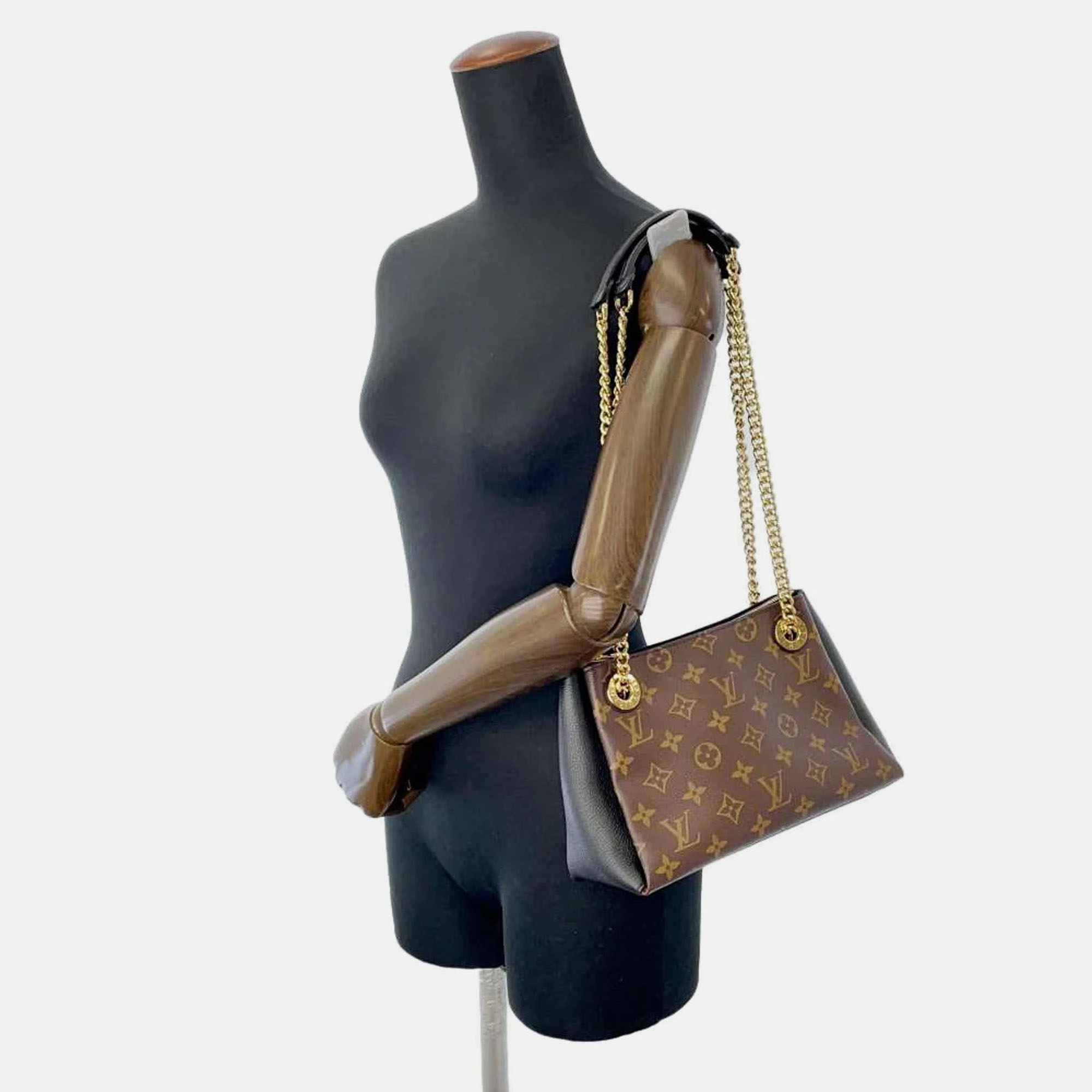 

LOUIS VUITTON Monogram Surene Size BB Shoulder Bags, Brown