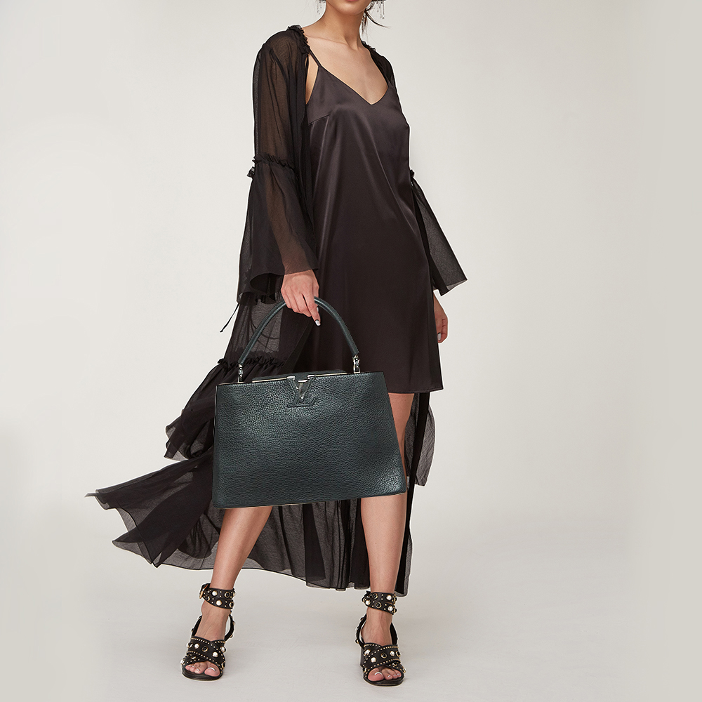 

Louis Vuitton Black Leather Capucines MM Bag