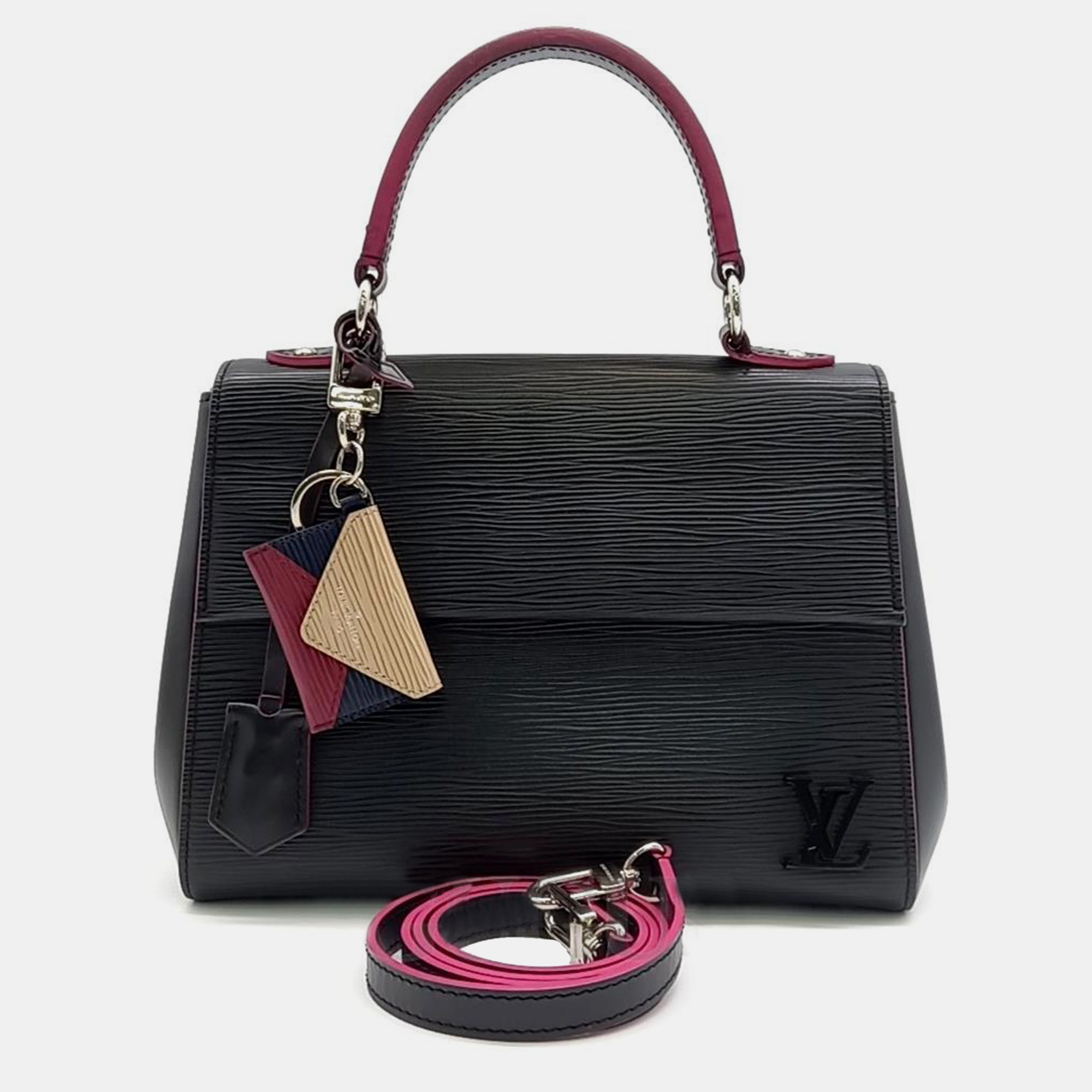 Pre-owned Louis Vuitton Epi Cluny Bb & Key Ring Handbag In Black