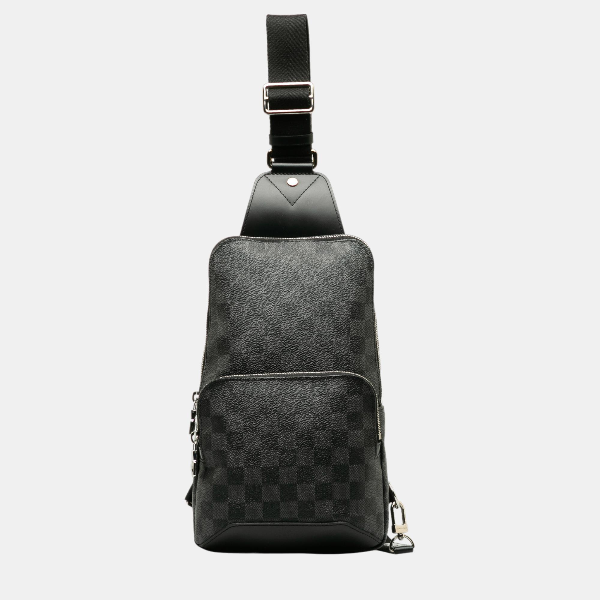 

Louis Vuitton Black Damier Graphite Avenue Sling