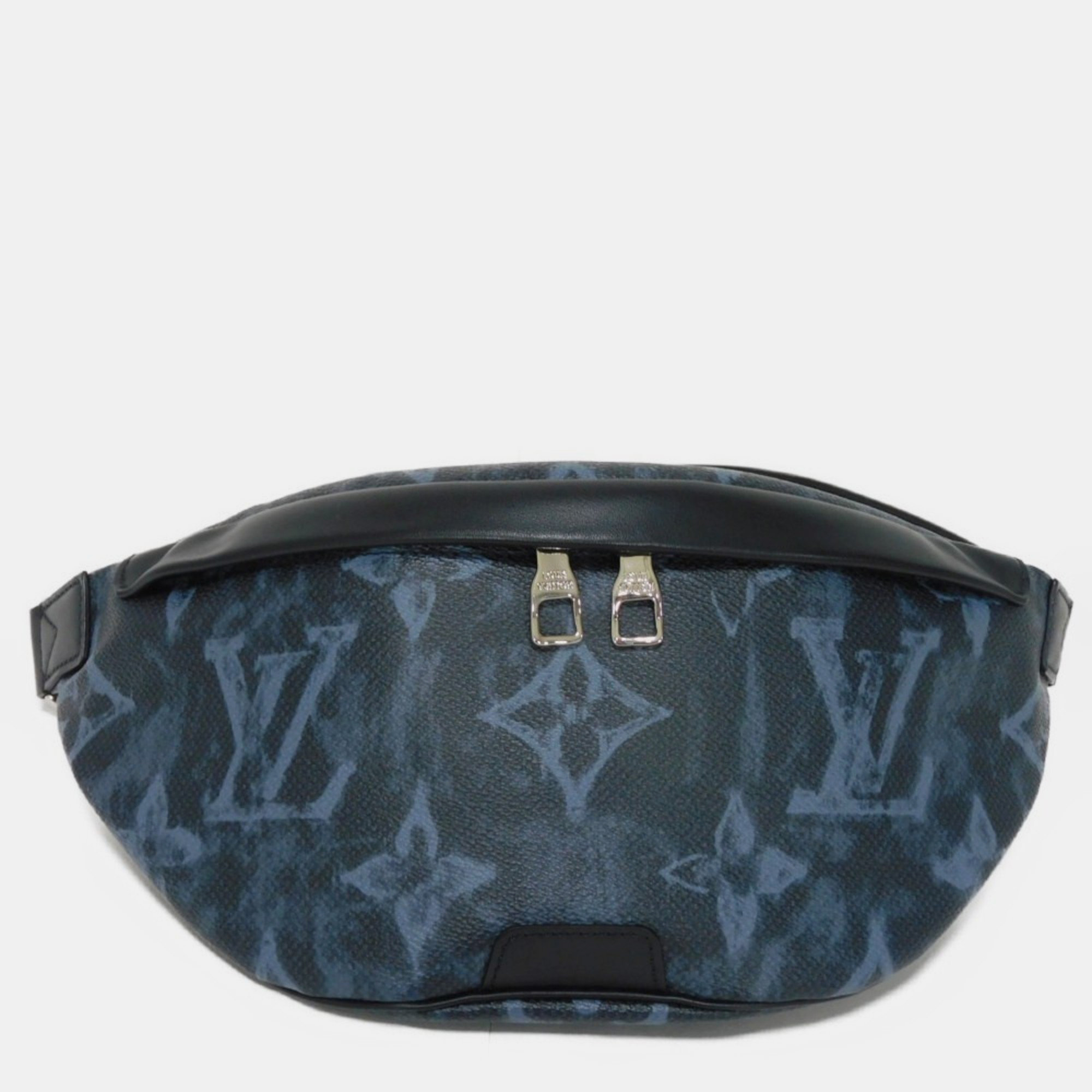 

LOUIS VUITTON Black Discovery Bum NM Virgil Abloh Body Bag