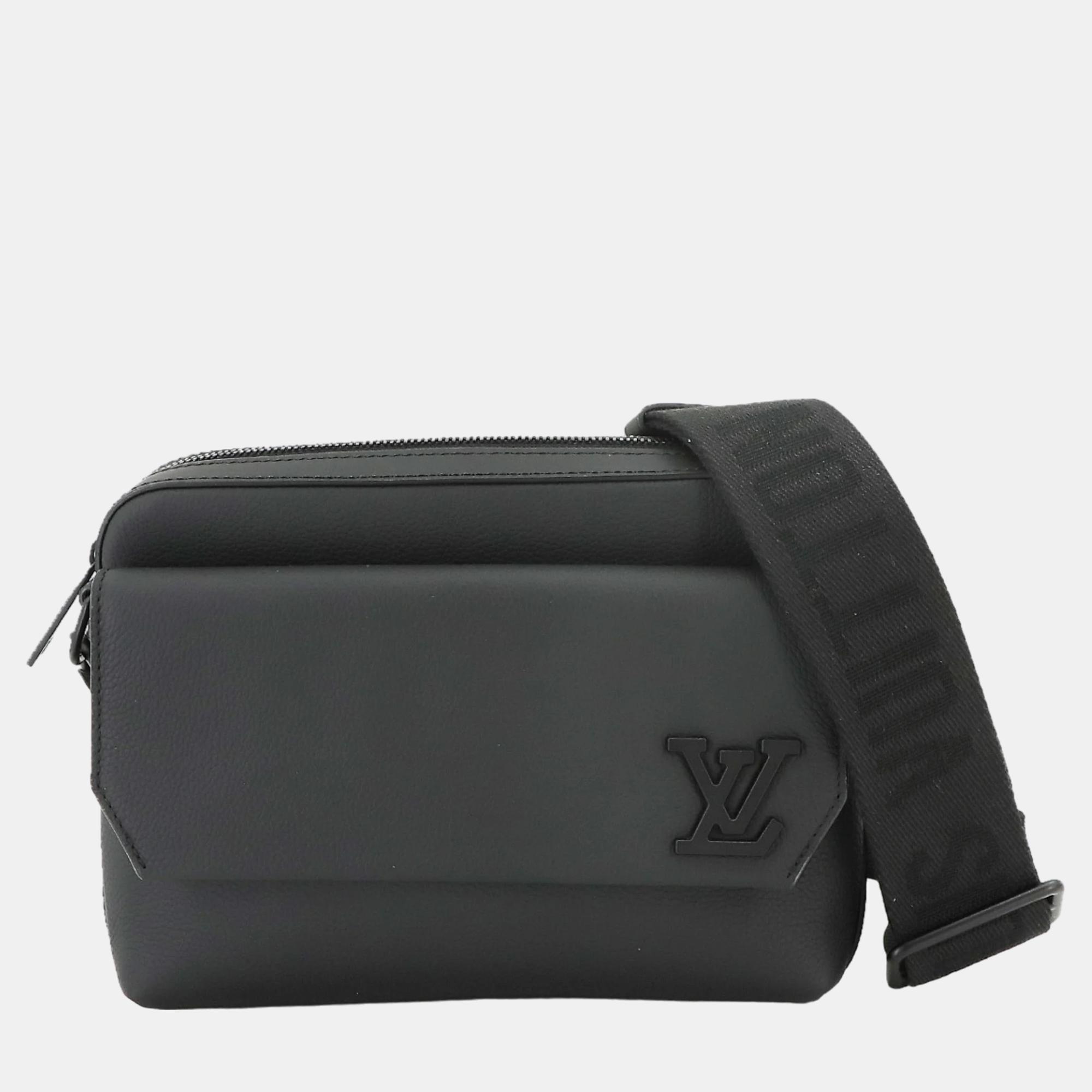 

Louis Vuitton Black Aerogram Fastlane Messenger Bag