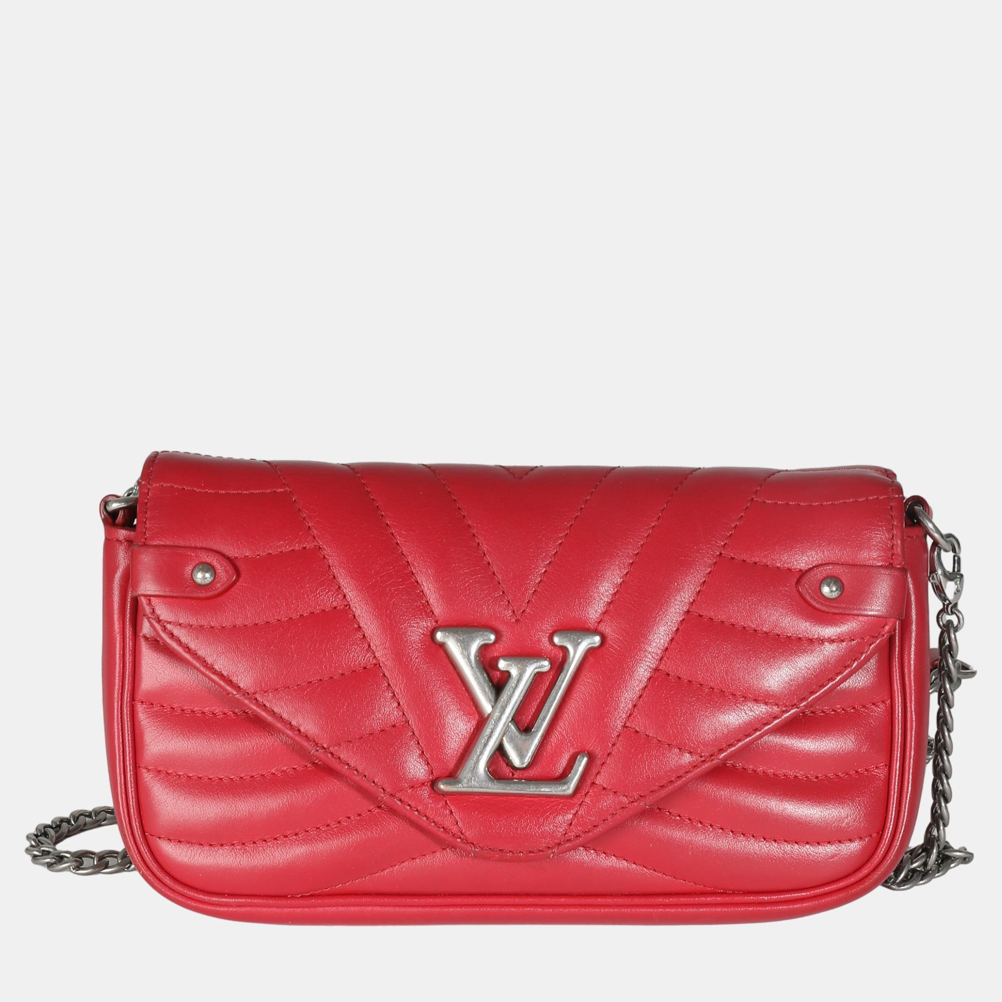 

Louis Vuitton Scarlet Calfskin New Wave Chain Pochette bag, Red