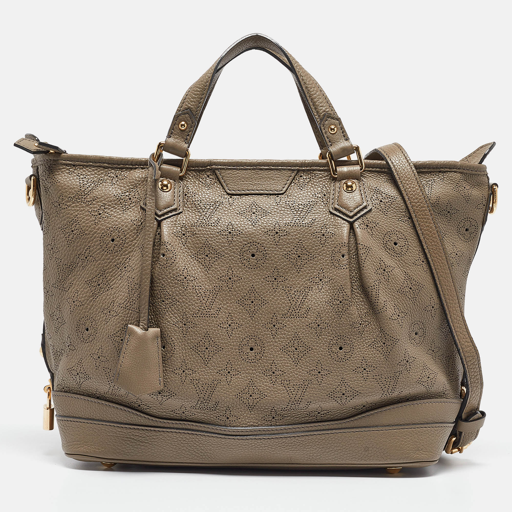 

Louis Vuitton Poudre Mahina Leather Stellar PM Bag, Beige