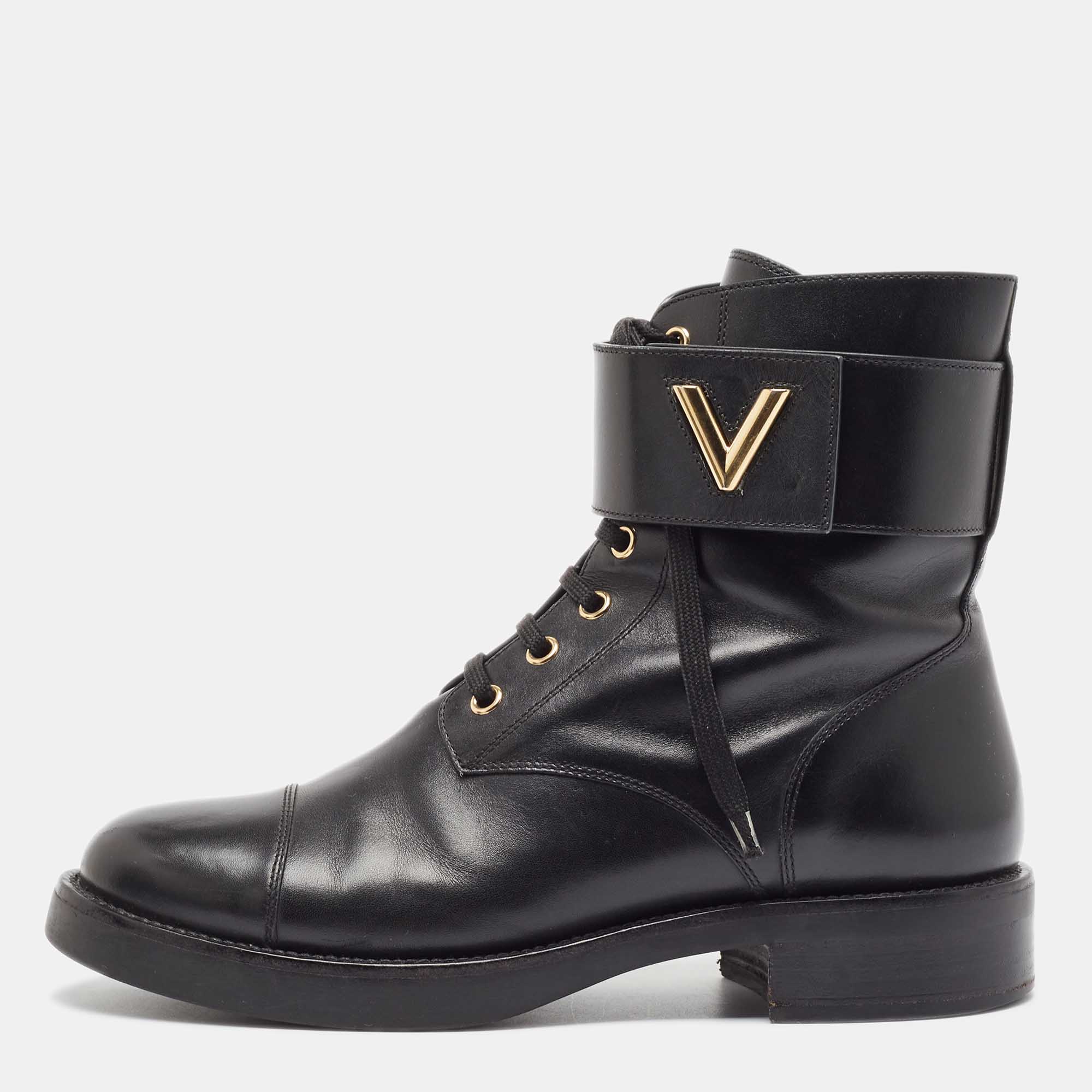 

Louis Vuitton Black Leather Wonderland Ranger Boots Size