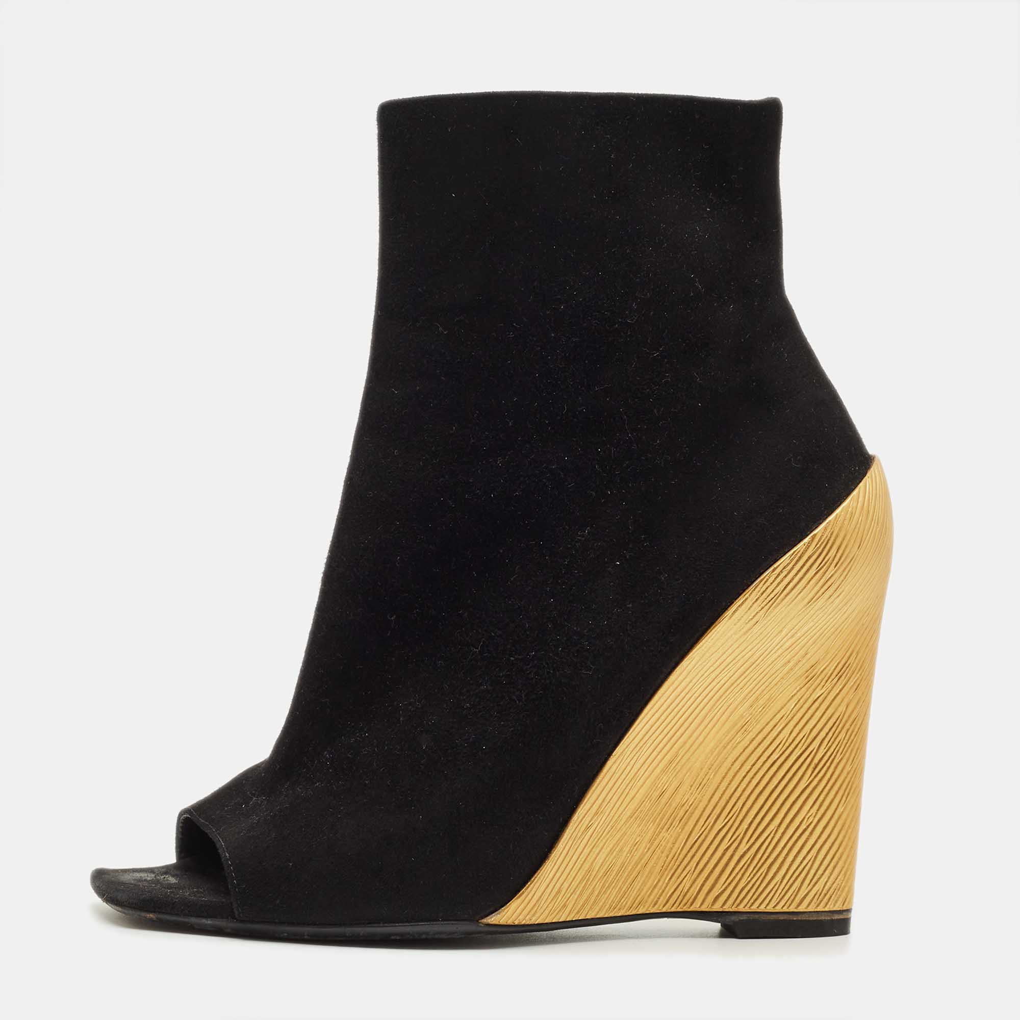 

Louis Vuitton Black Suede Wedge Ankle Length Boots Size