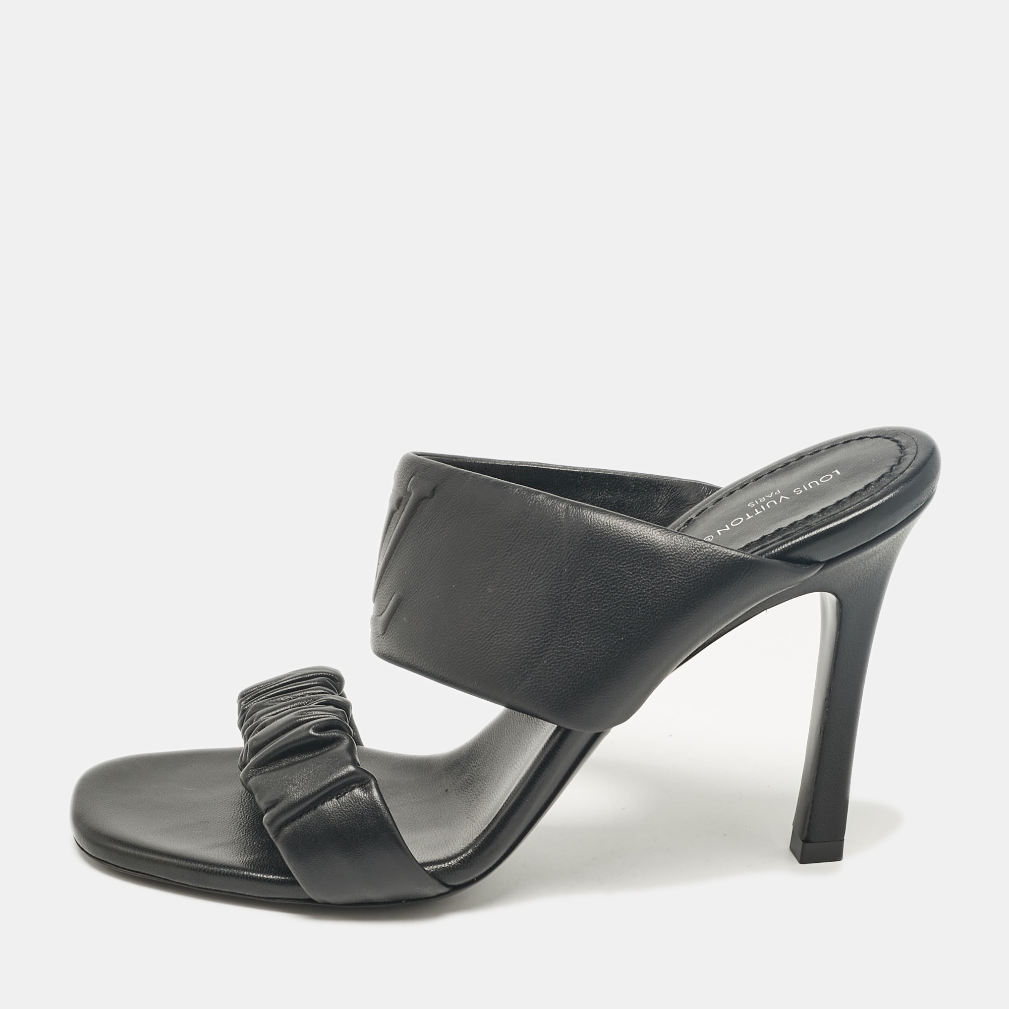 

Louis Vuitton Black Pleated Leather Slide Sandals Size