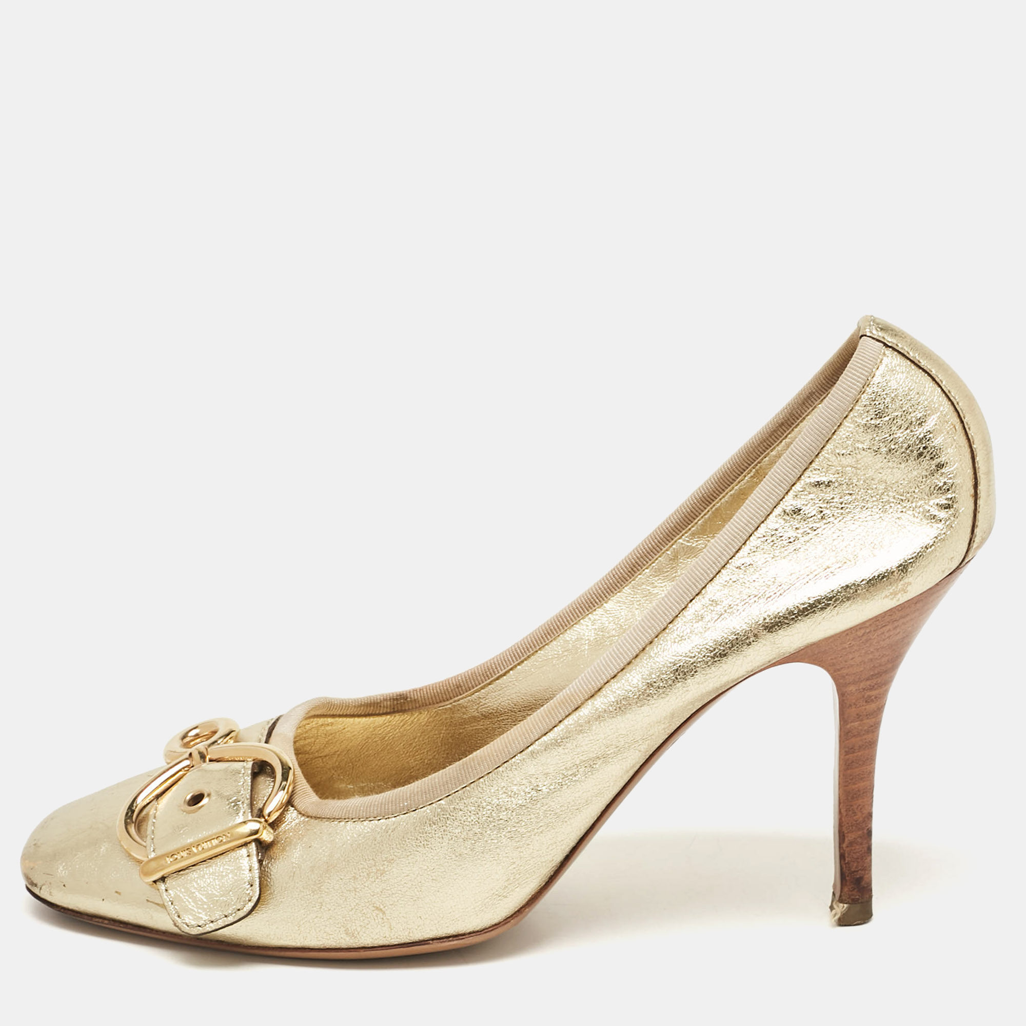 

Louis Vuitton Gold Leather Square Toe Buckle Pumps Size