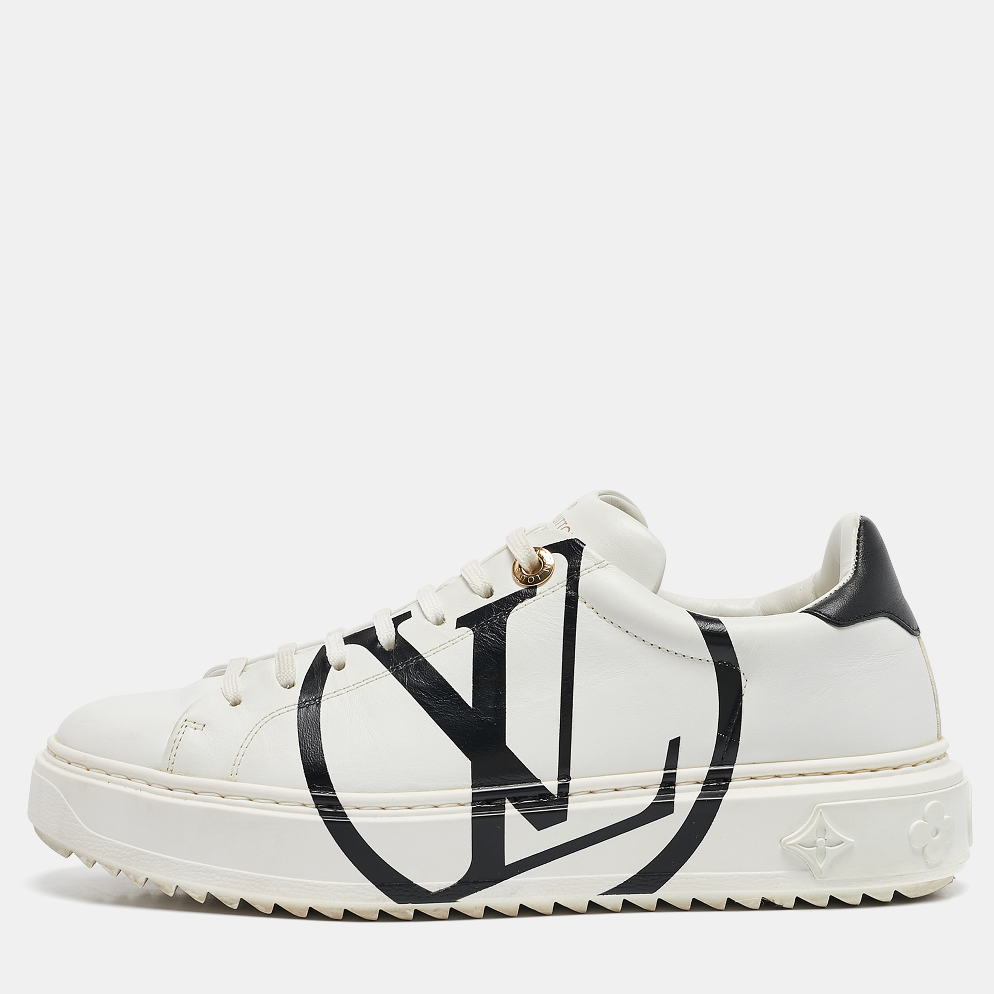 

Louis Vuitton White/Black Leather LV Charm Time Out Sneakers Size