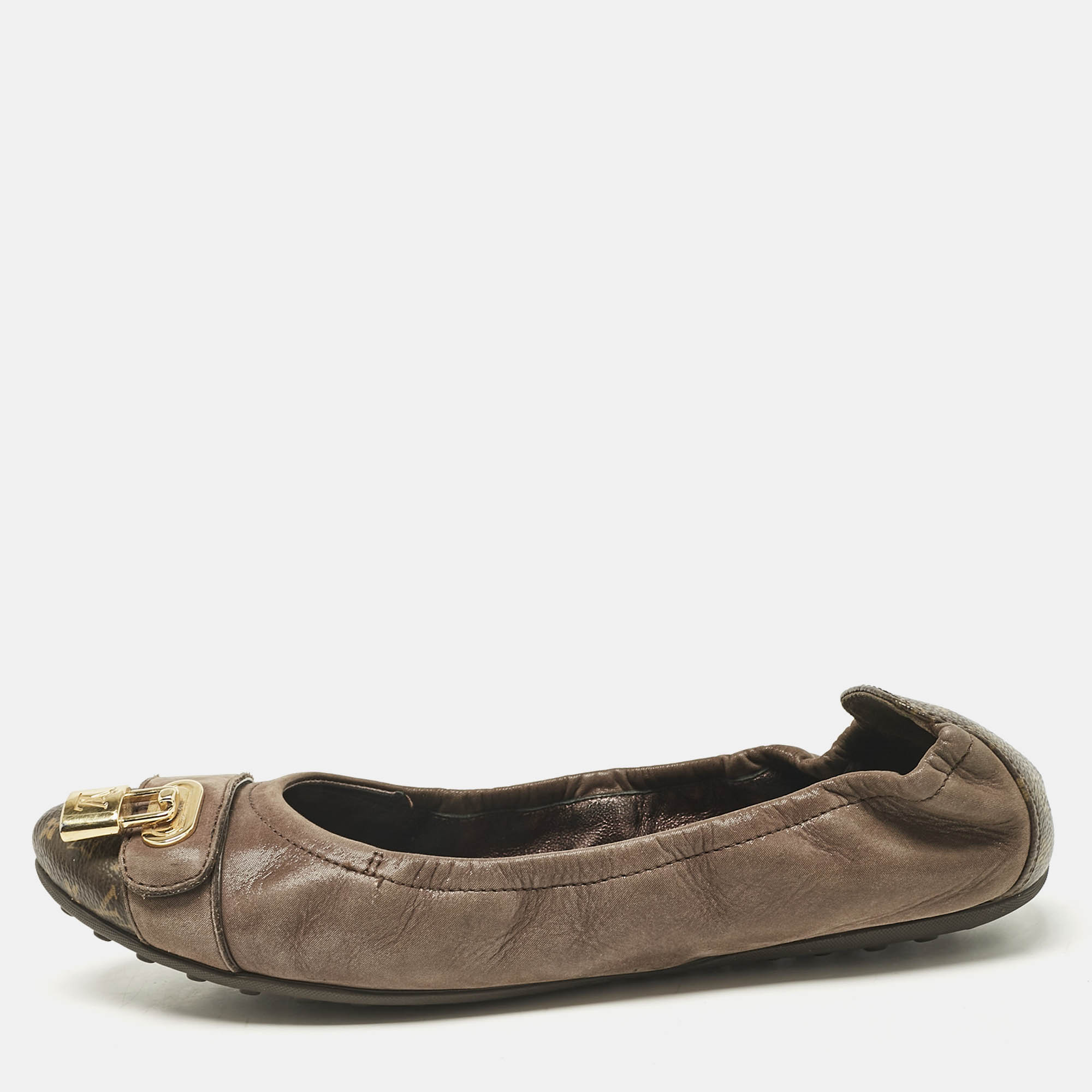 

Louis Vuitton Brown Nubuck and Monogram Canvas Lucky Ballet Flats Size