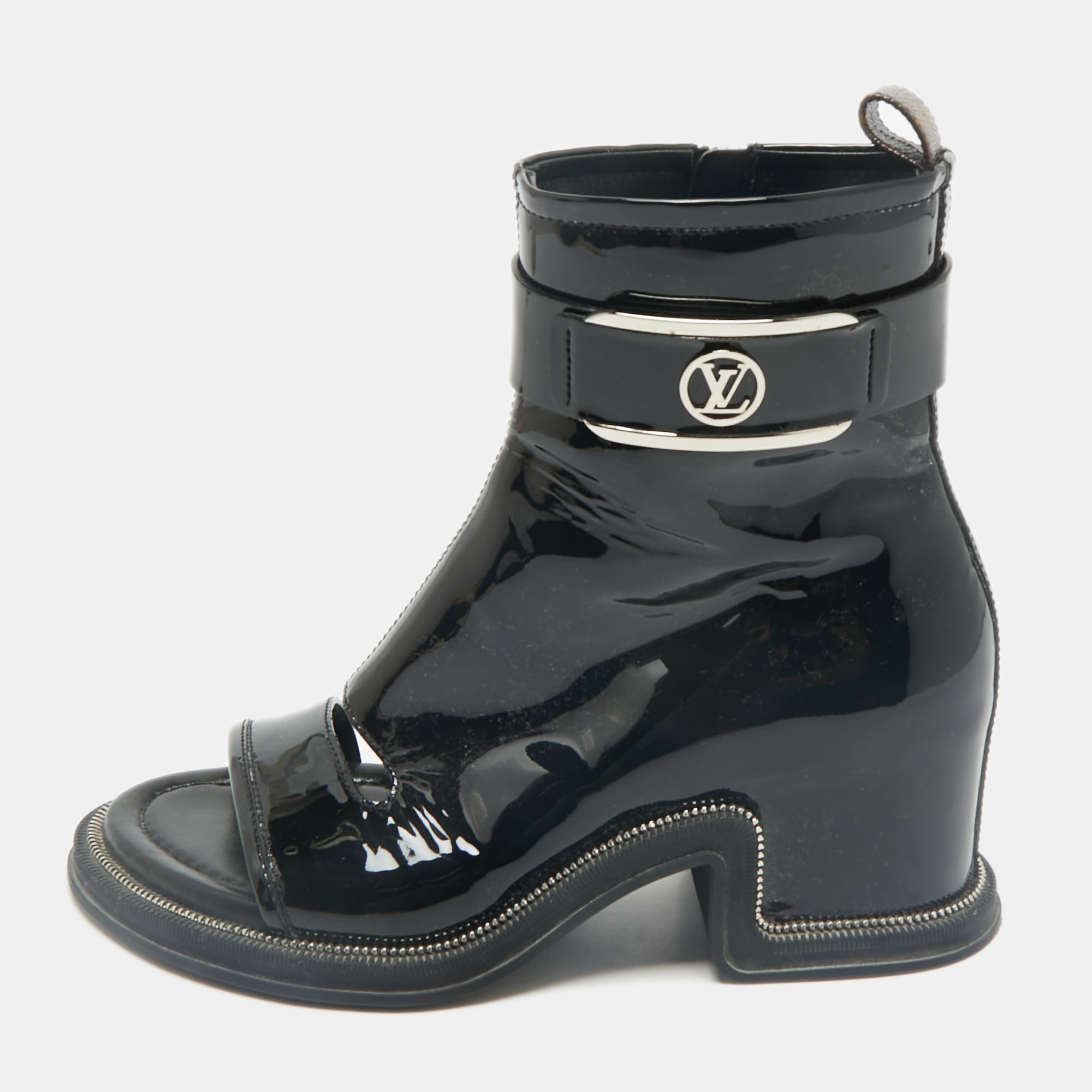 

Louis Vuitton Black Patent Leather Moonlight Ankle Boots Size