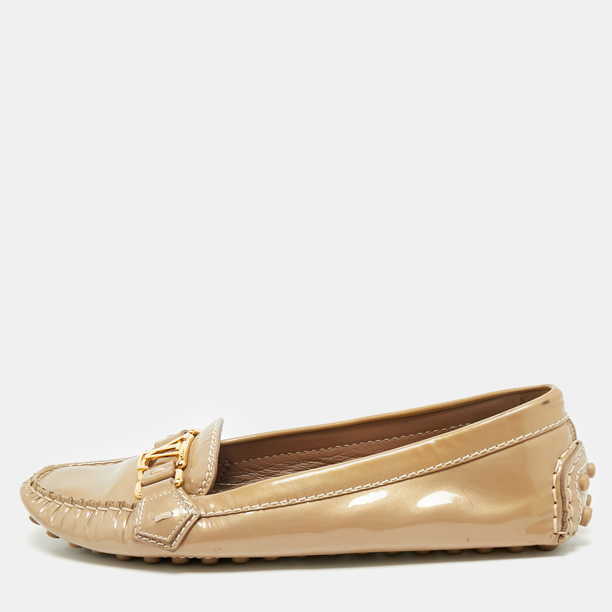

Louis Vuitton Gold Patent Leather Oxford Slip On Loafers Size, Metallic