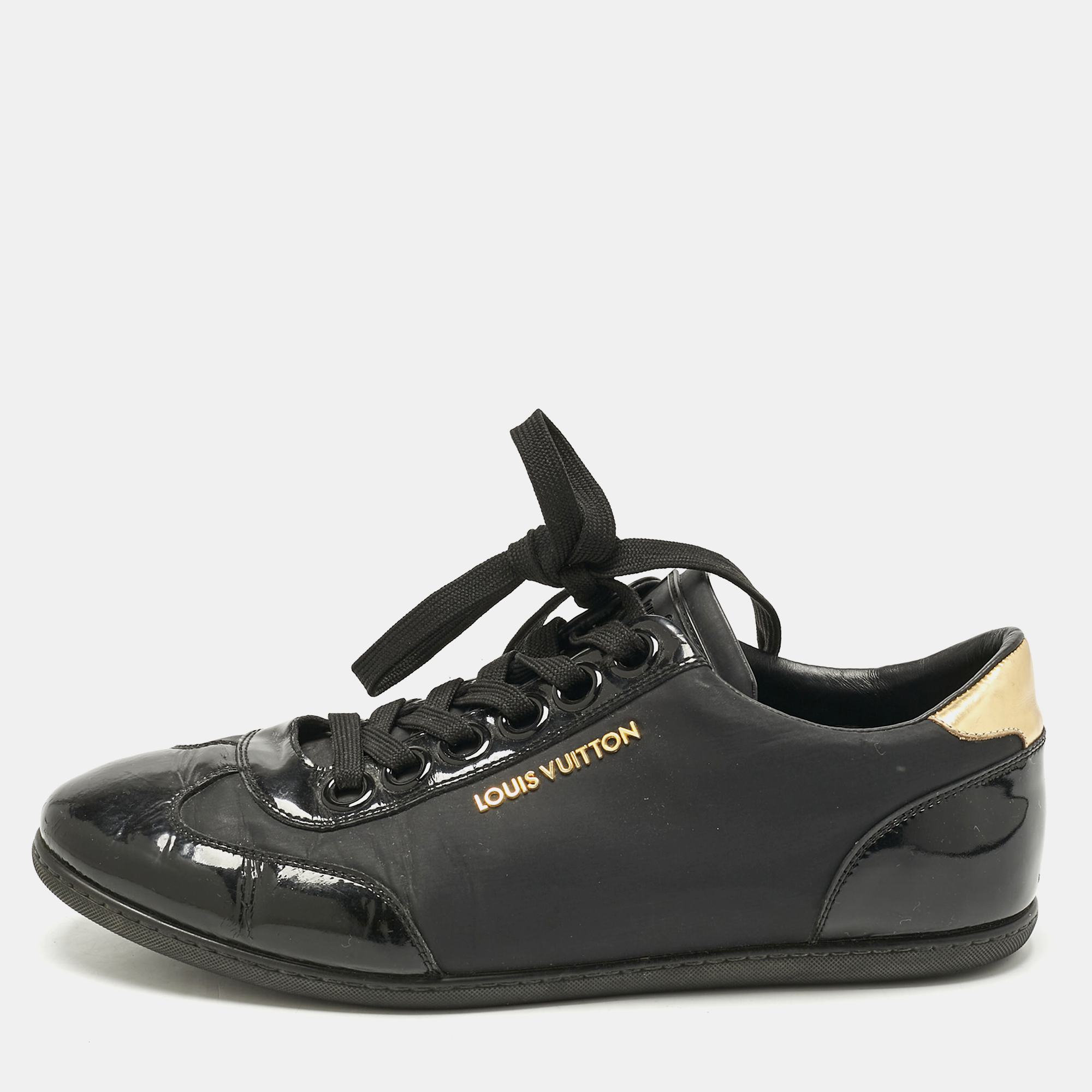 

Louis Vuitton Black Nylon and Patent Leather Low Top Sneakers Size