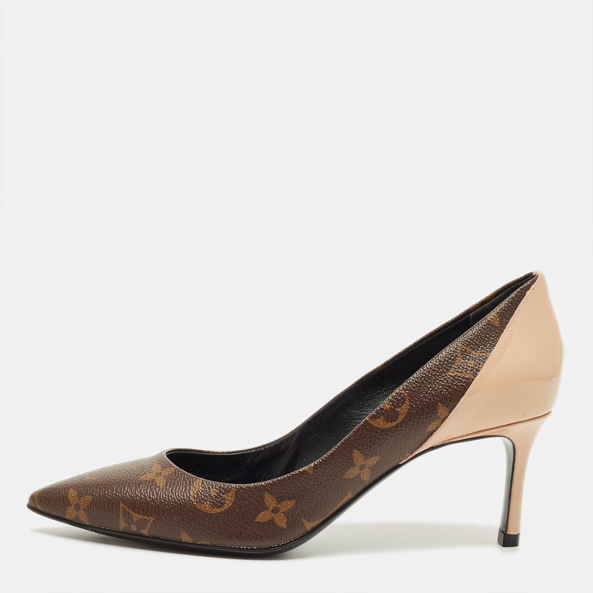 Pre-owned Louis Vuitton Brown/beige Monogram Coated Canvas And Patent Leather Chérie Pumps Size 37