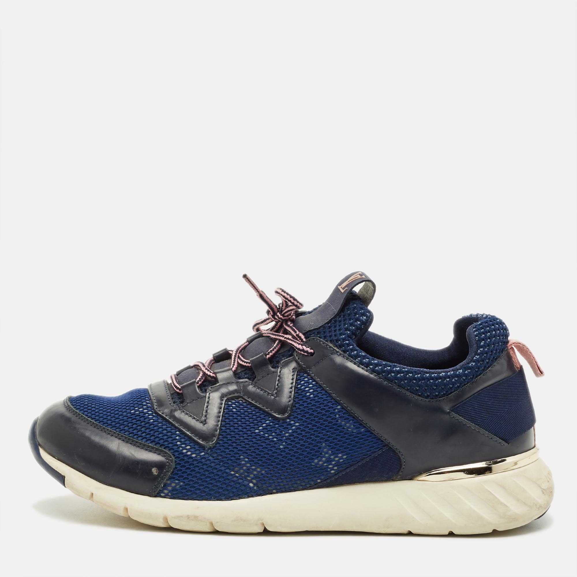 Click to view more detailed imagery on our partner's website Pre-owned Louis Vuitton Run Away Size 39 Blue/black Leather And Monogram Mesh Low Top Sneakers
