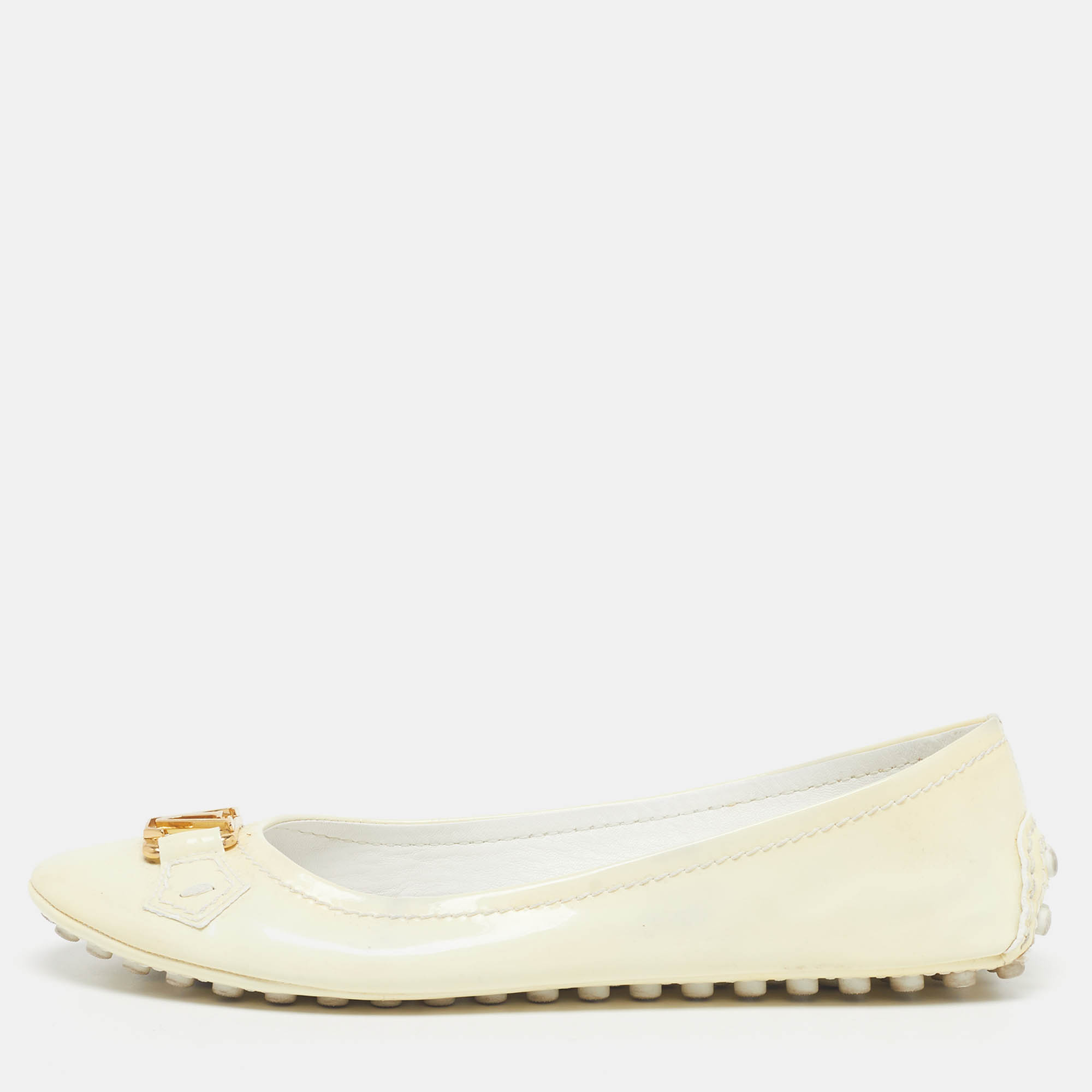 

Louis Vuitton Oxford Size  Cream Patent Leather Ballet Flats