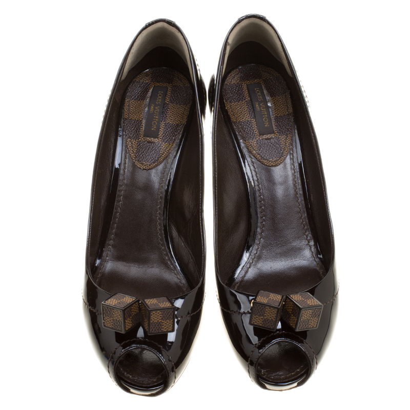 Louis Vuitton Beige Vernis Leather Open Toe Dice Slide Mules Size