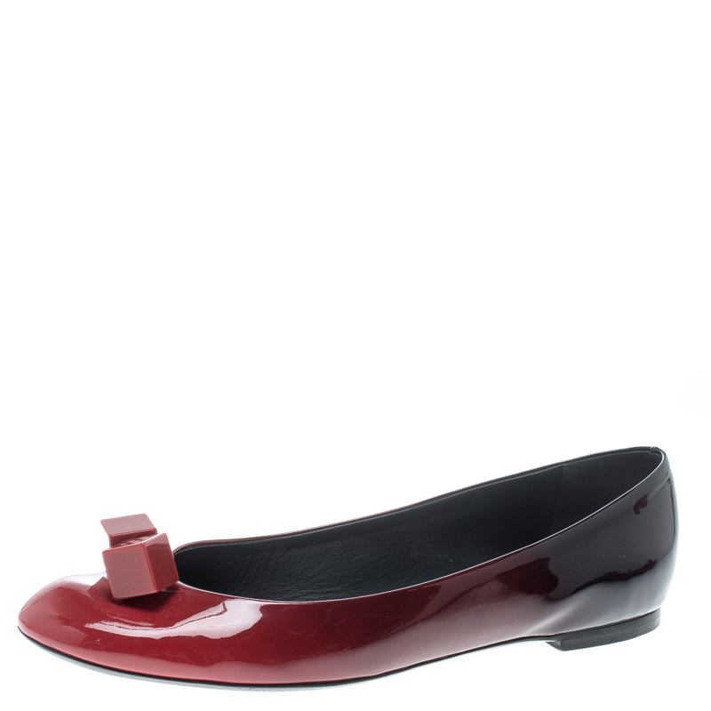 louis vuitton red bottom flats