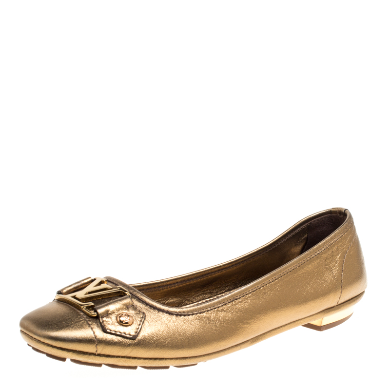 مملوكة مسبقًا حذاء باليرينا فلات لوي فيتون جلد أسود مقاس 37.5