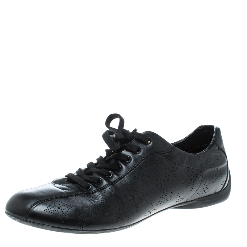 مملوكة مسبقًا Louis Vuitton Black Perforated Leather Low Top Sneakers Size 39.5