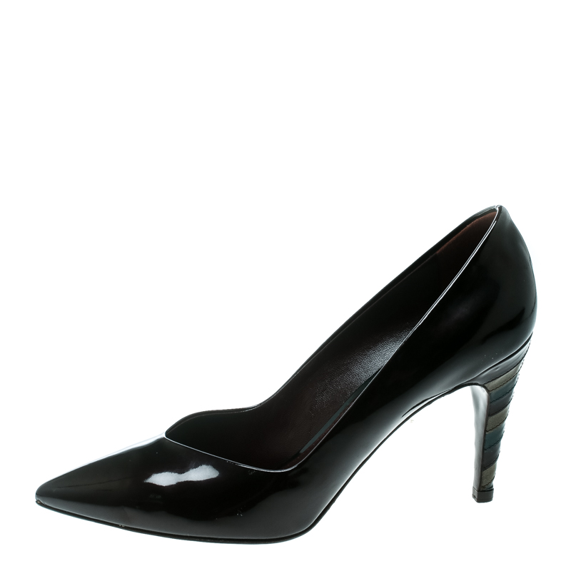 

Louis Vuitton Brown Patent Leather Pointed Toe Pumps Size